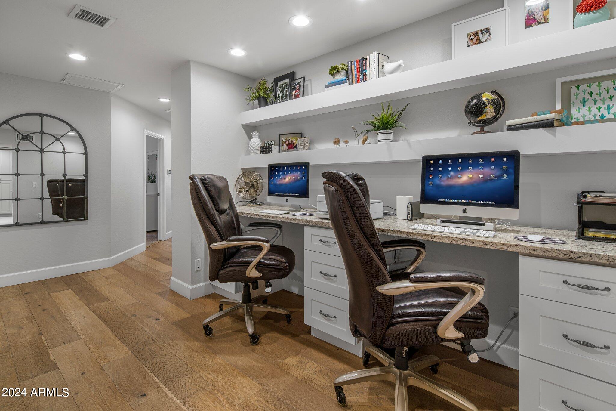 11834 N 52ND Place