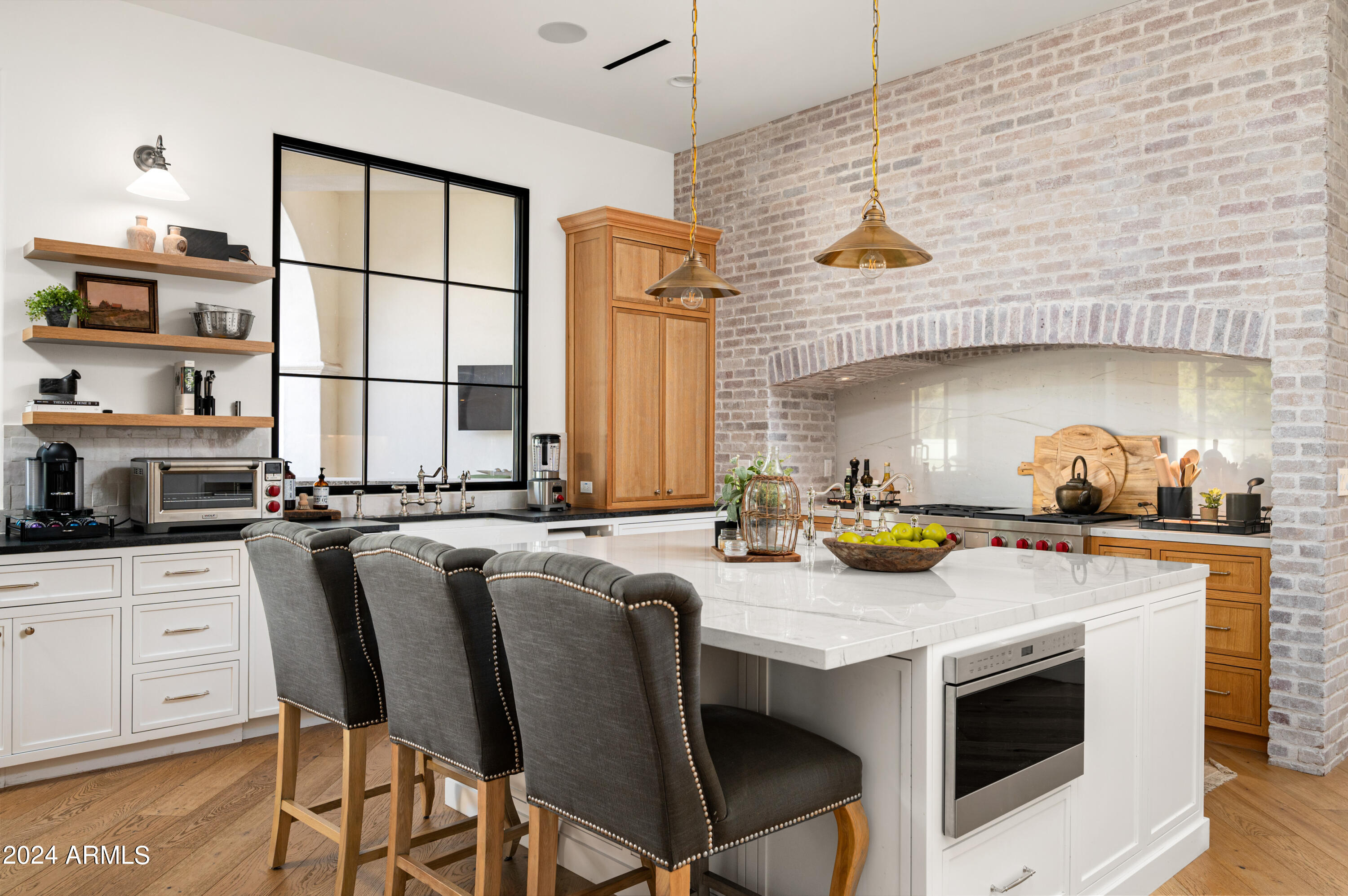 7062 E BELMONT Avenue