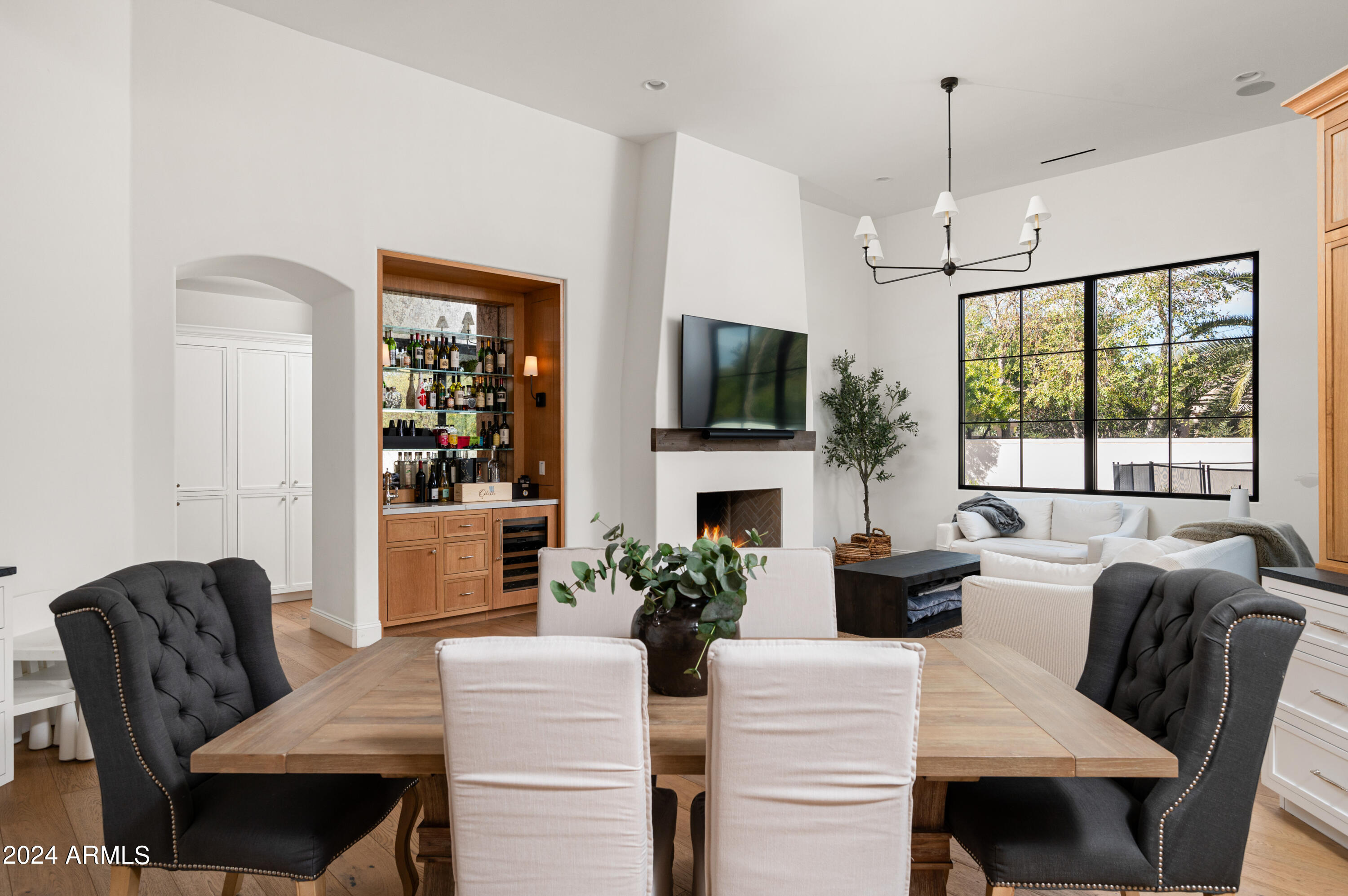 7062 E BELMONT Avenue