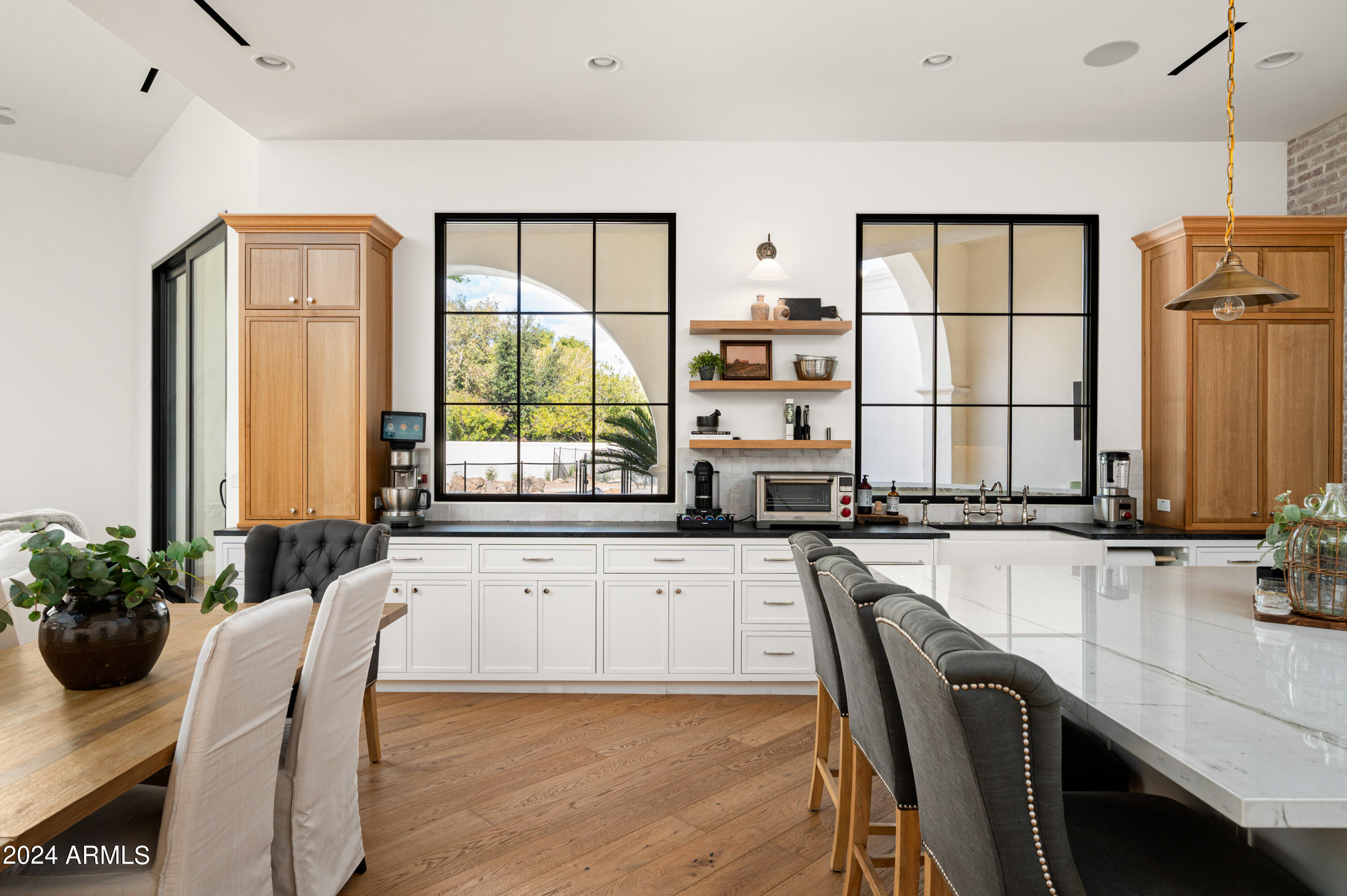 7062 E BELMONT Avenue