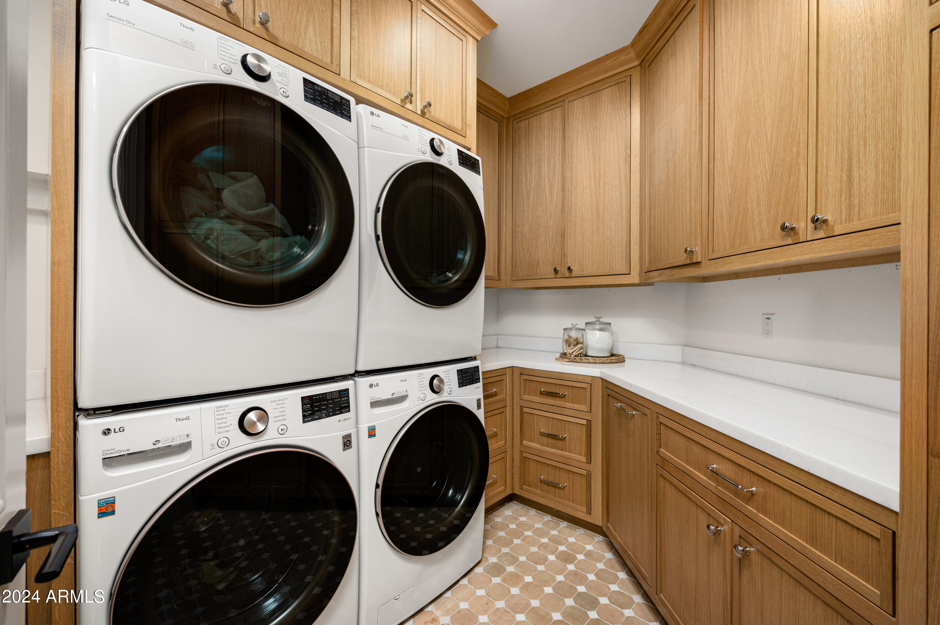 7062 E BELMONT Avenue