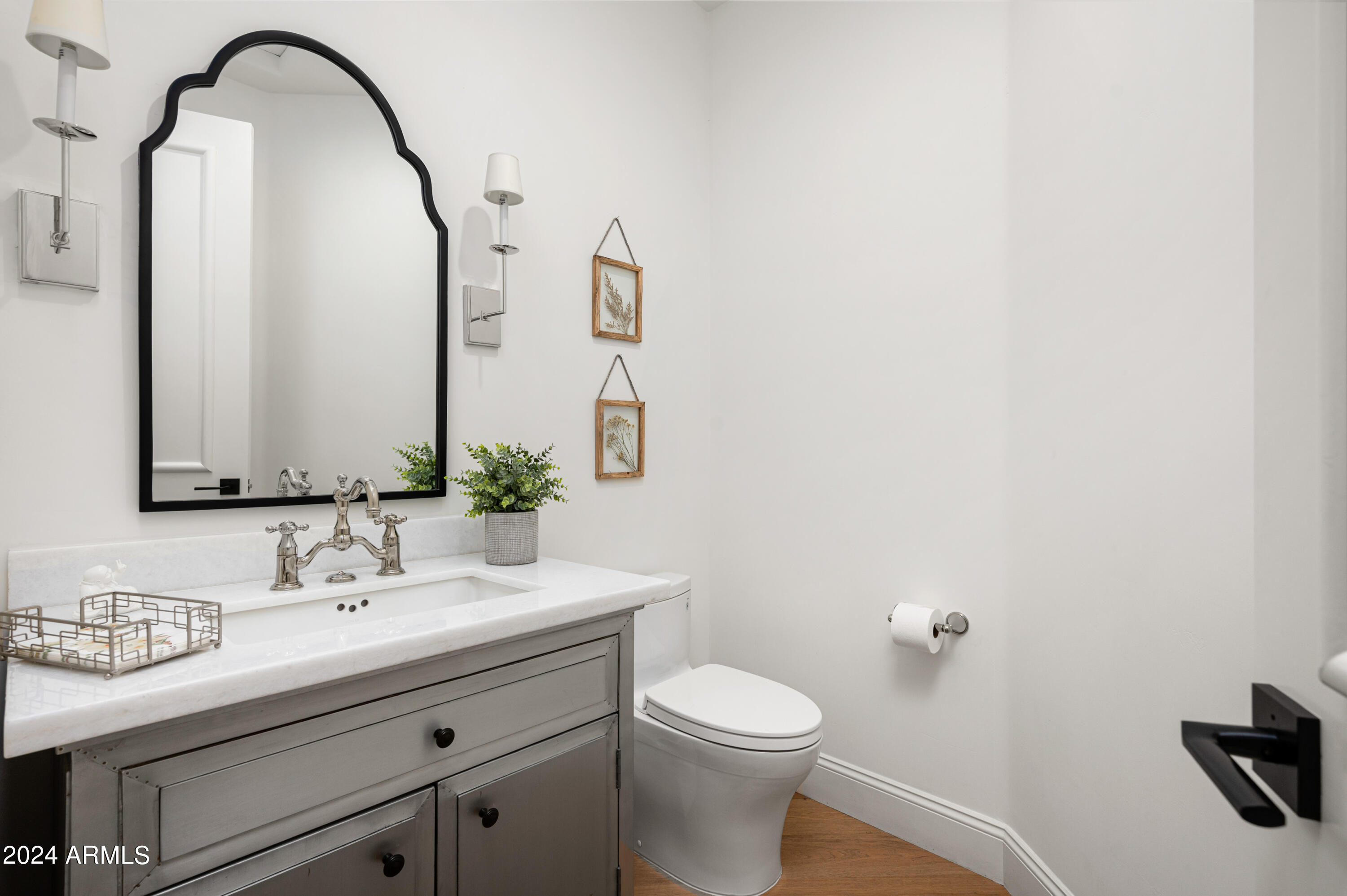 7062 E BELMONT Avenue