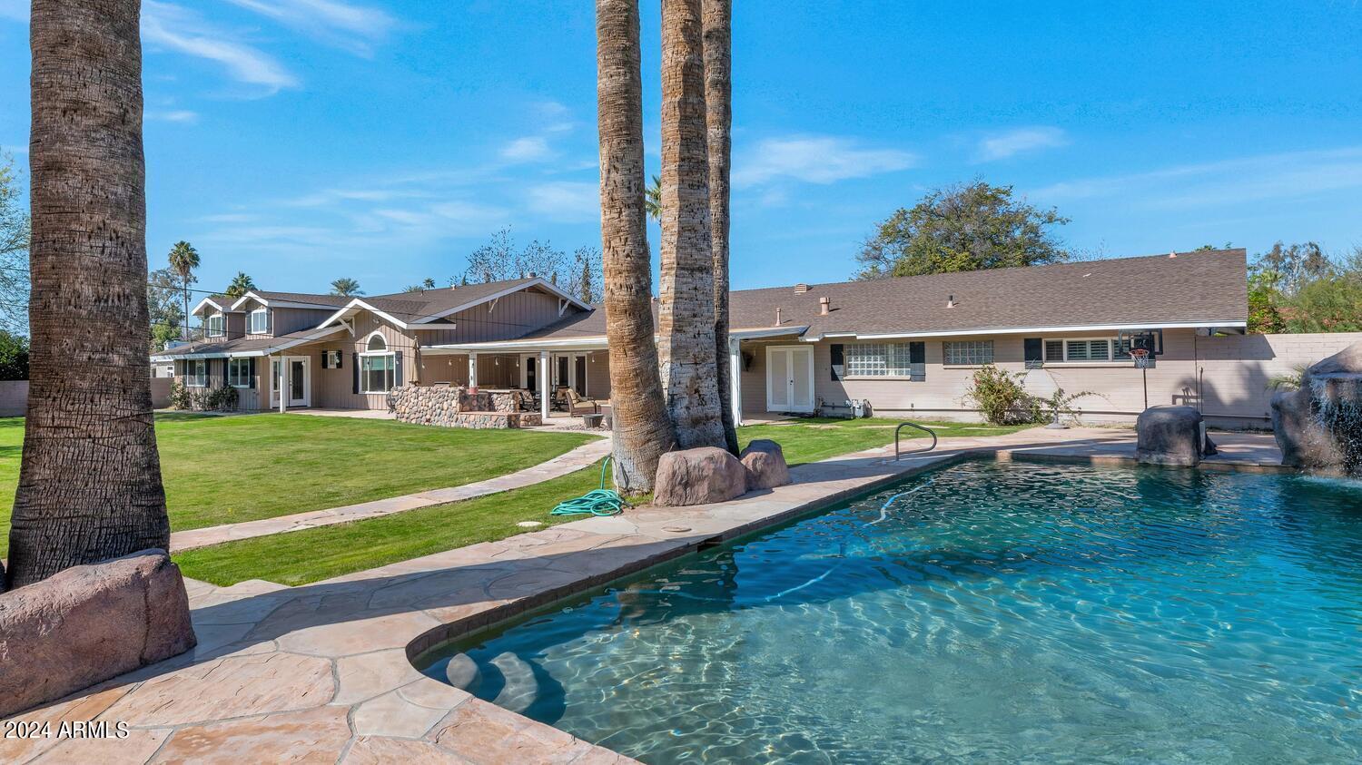 3713 E CAMELBACK Road