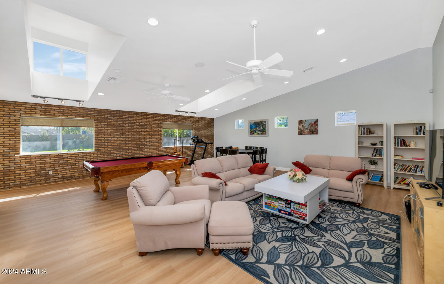 3713 E CAMELBACK Road
