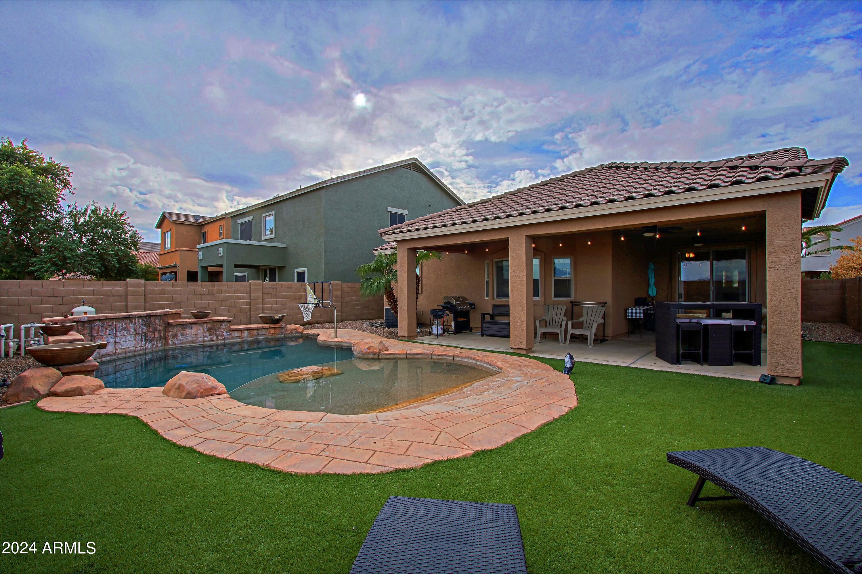 33319 N SLATE CREEK Drive