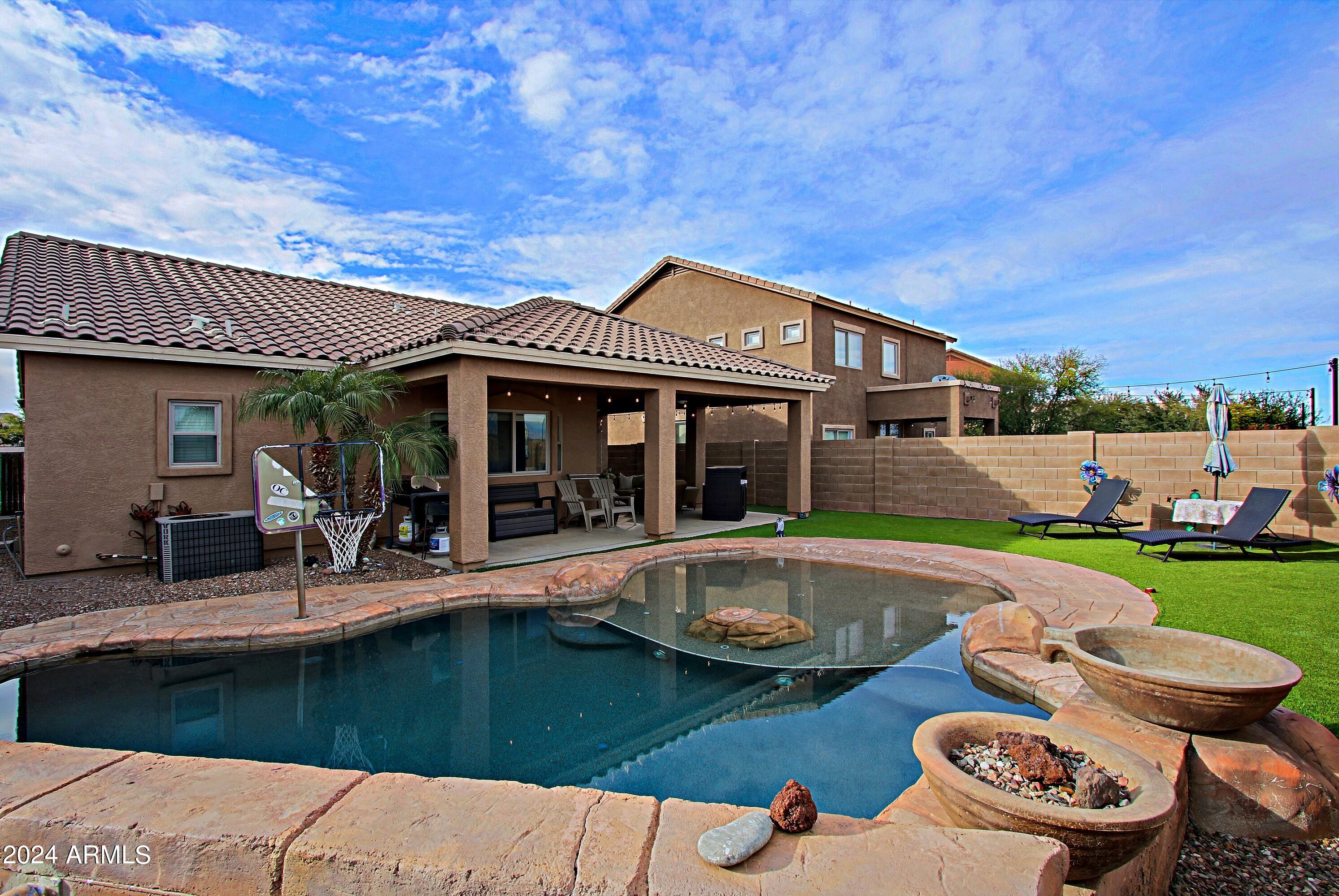 33319 N SLATE CREEK Drive