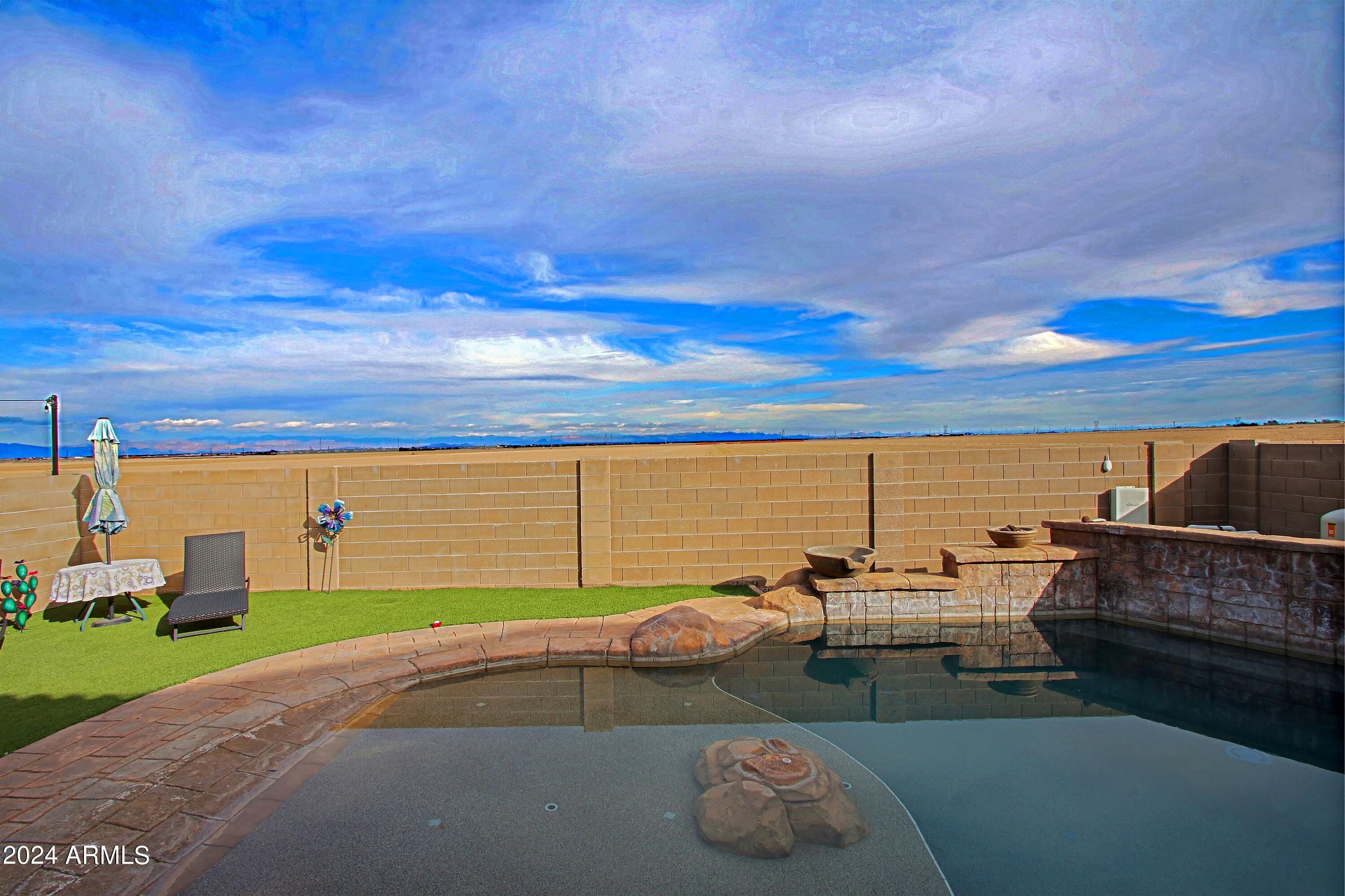33319 N SLATE CREEK Drive