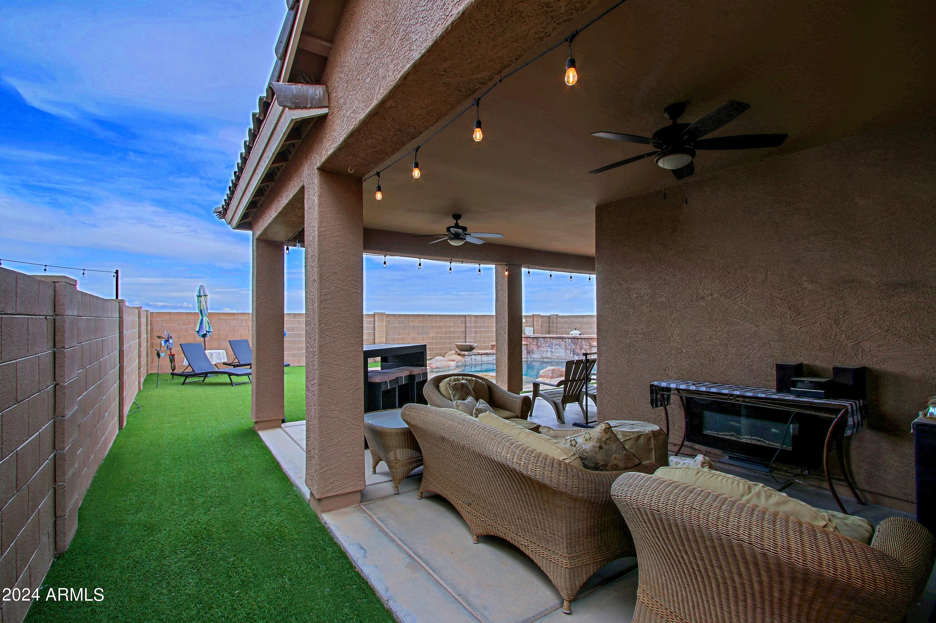 33319 N SLATE CREEK Drive