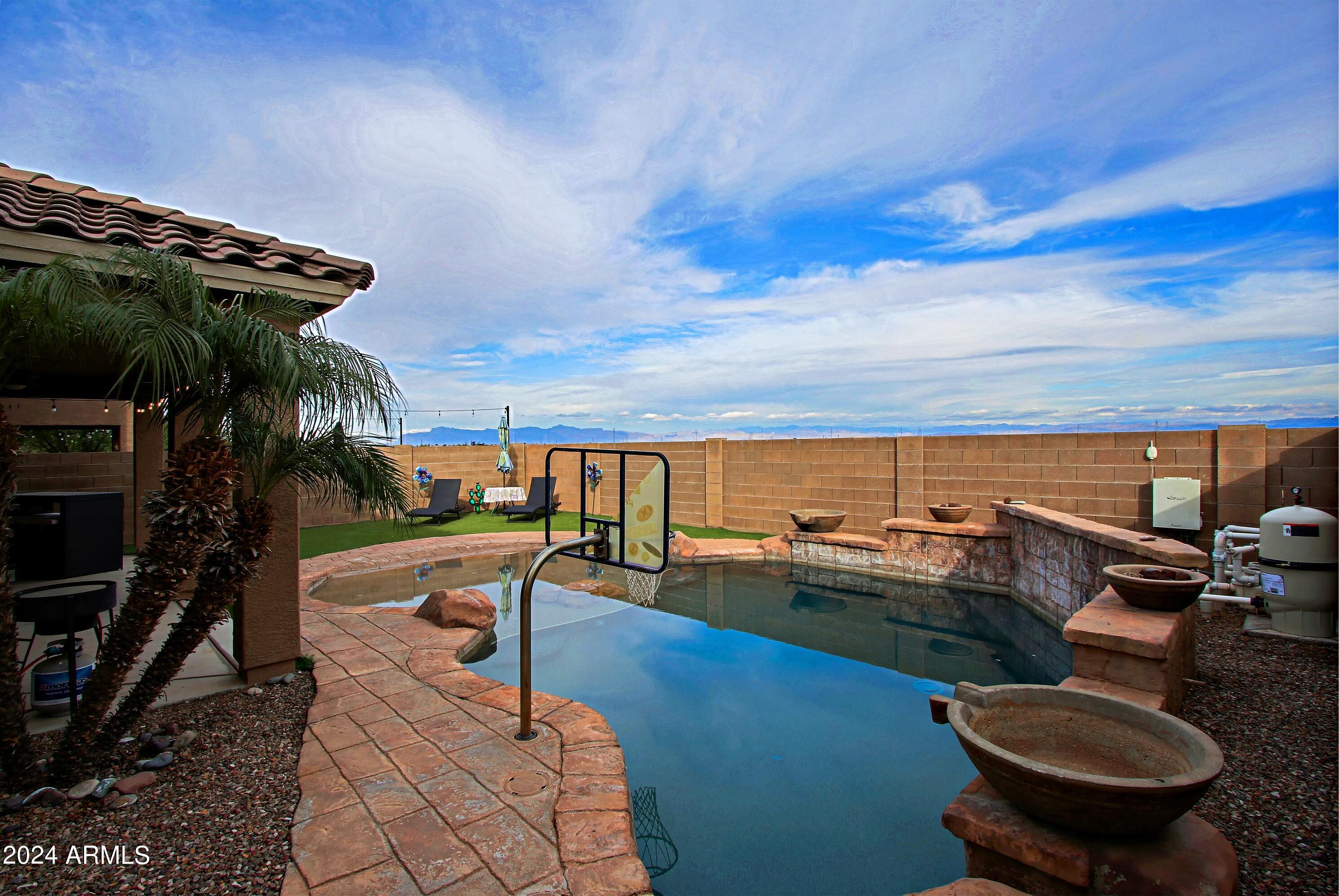 33319 N SLATE CREEK Drive