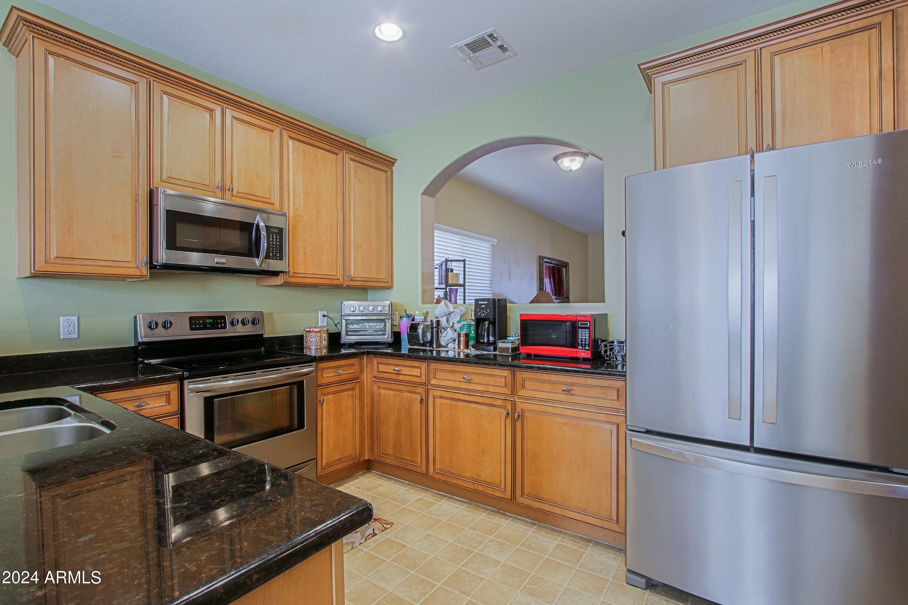 33319 N SLATE CREEK Drive