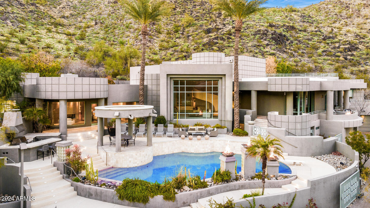 4612 E Foothill Drive