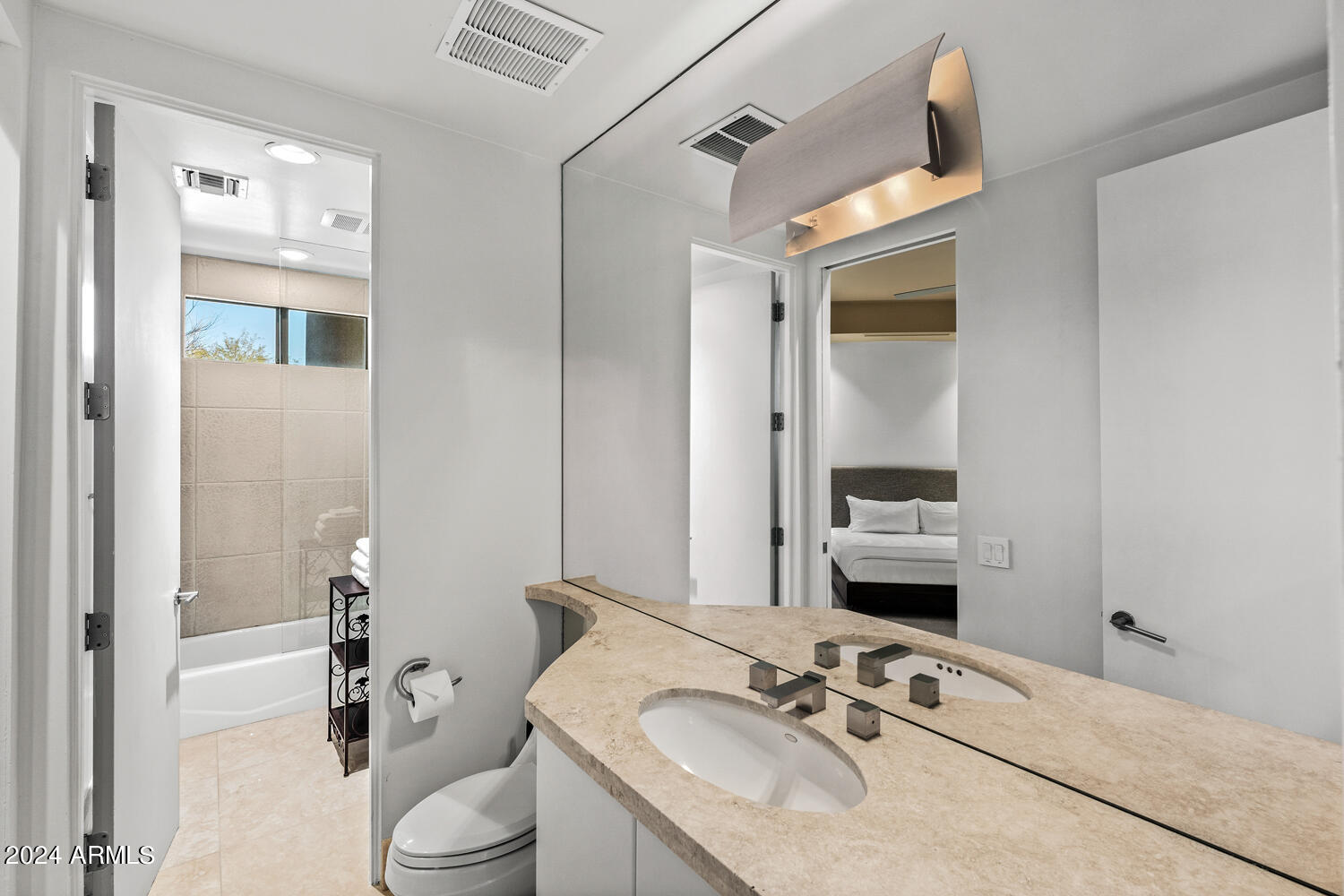 4612 E Foothill Drive