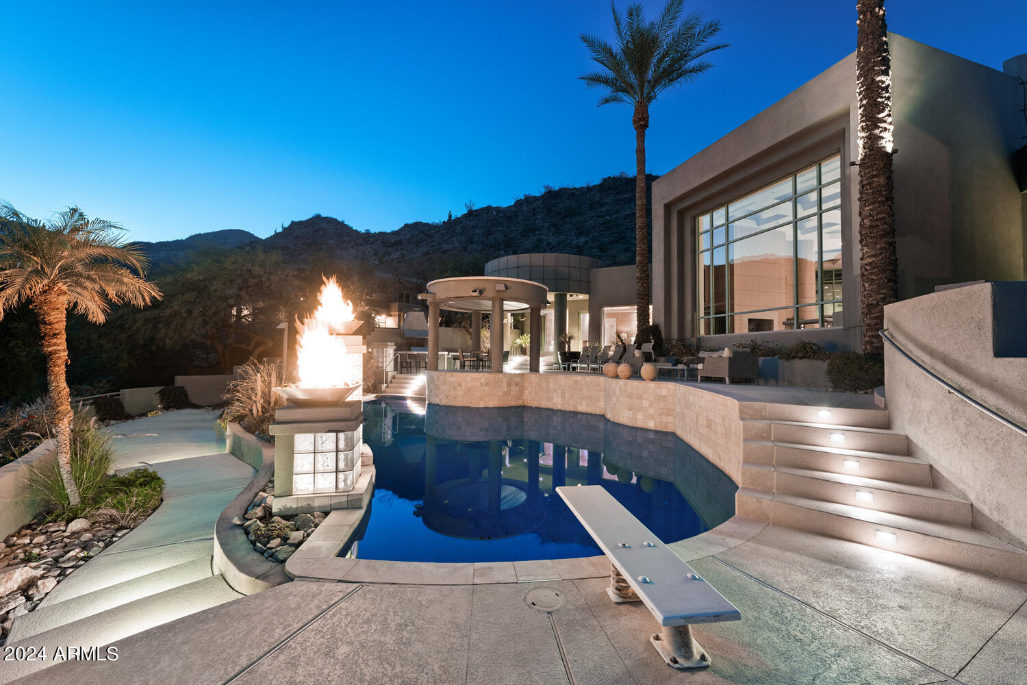 4612 E Foothill Drive