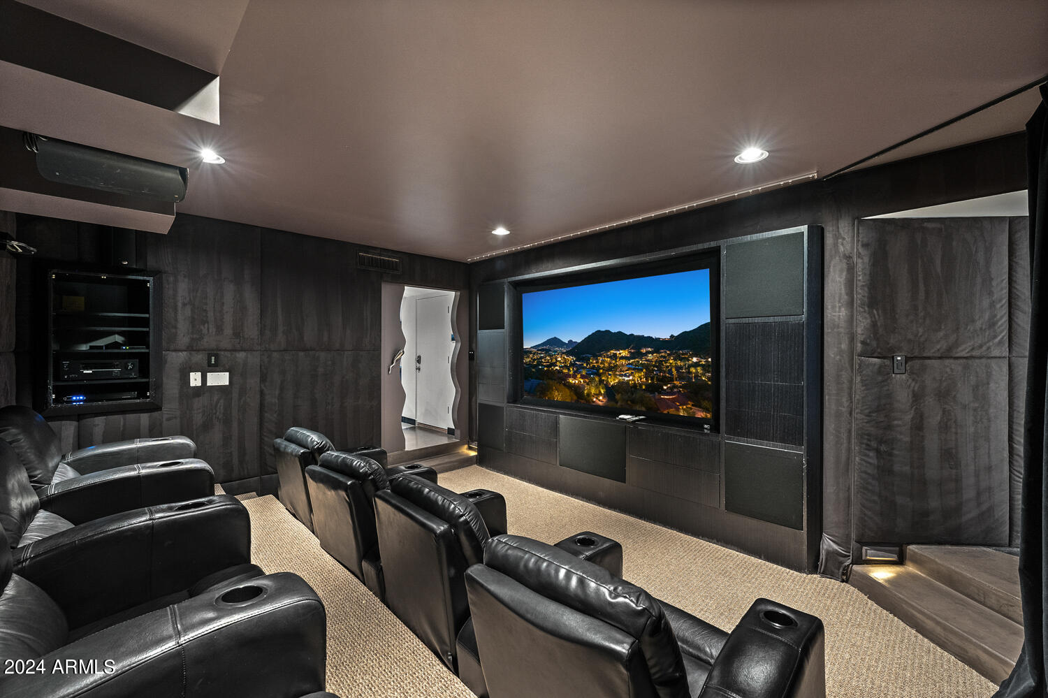 4612 E Foothill Drive