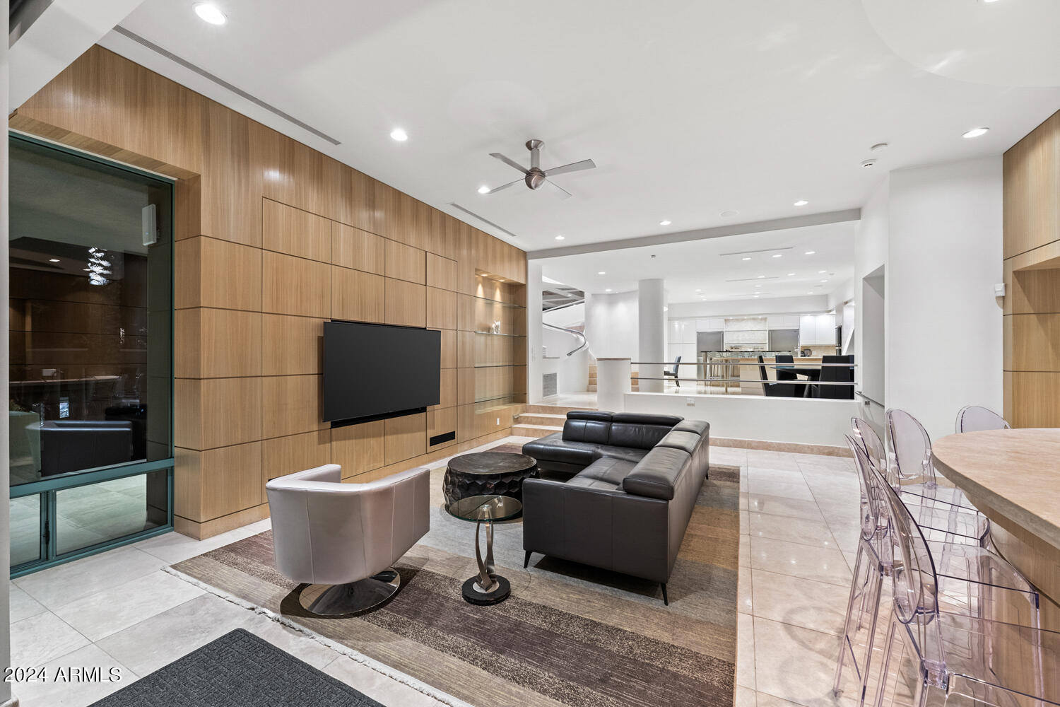 4612 E Foothill Drive