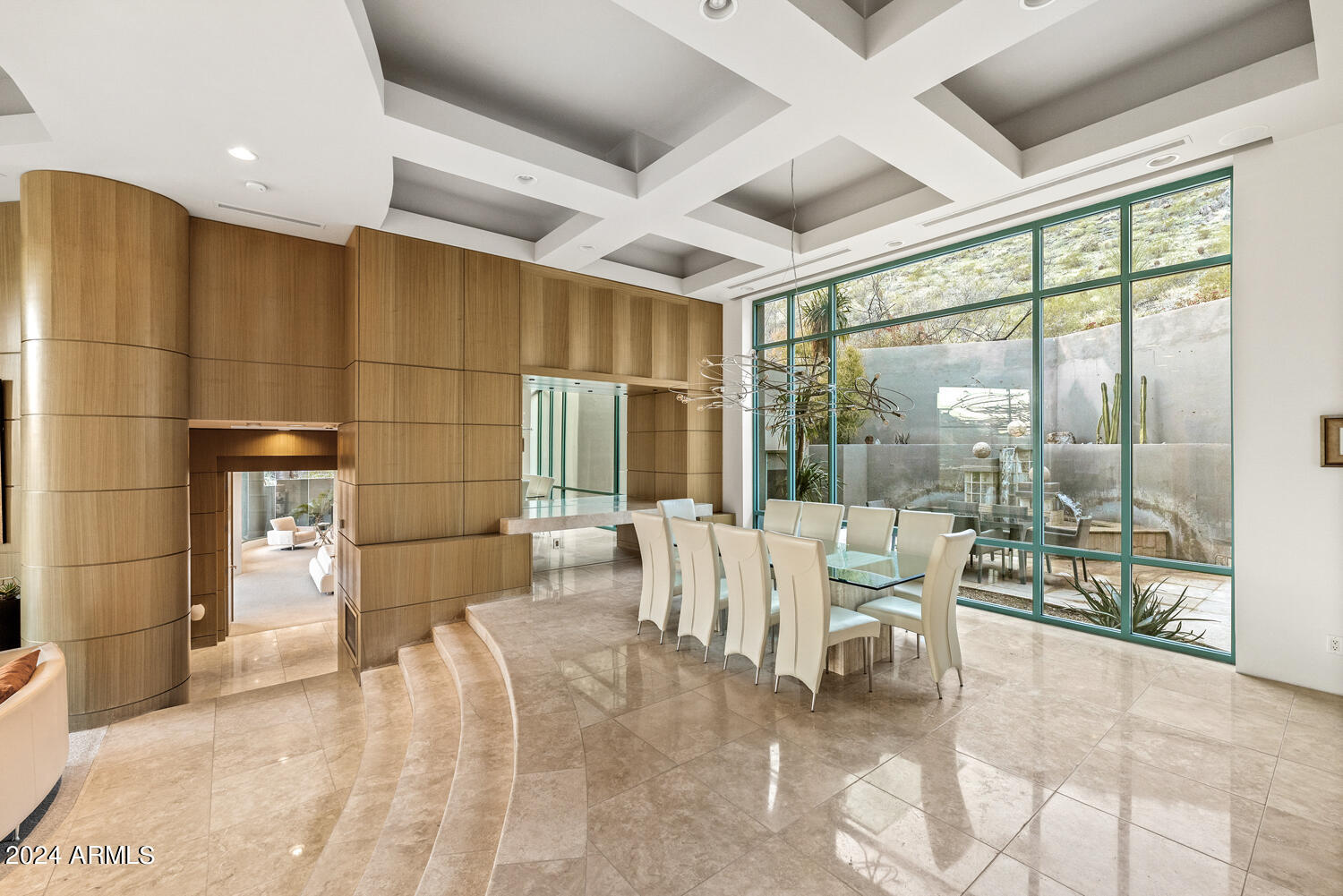 4612 E Foothill Drive