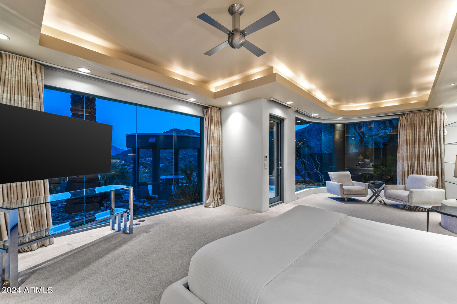 4612 E Foothill Drive