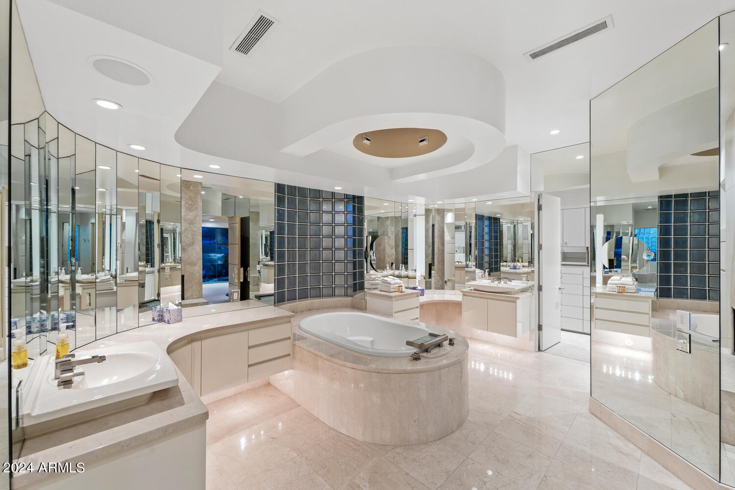 4612 E Foothill Drive