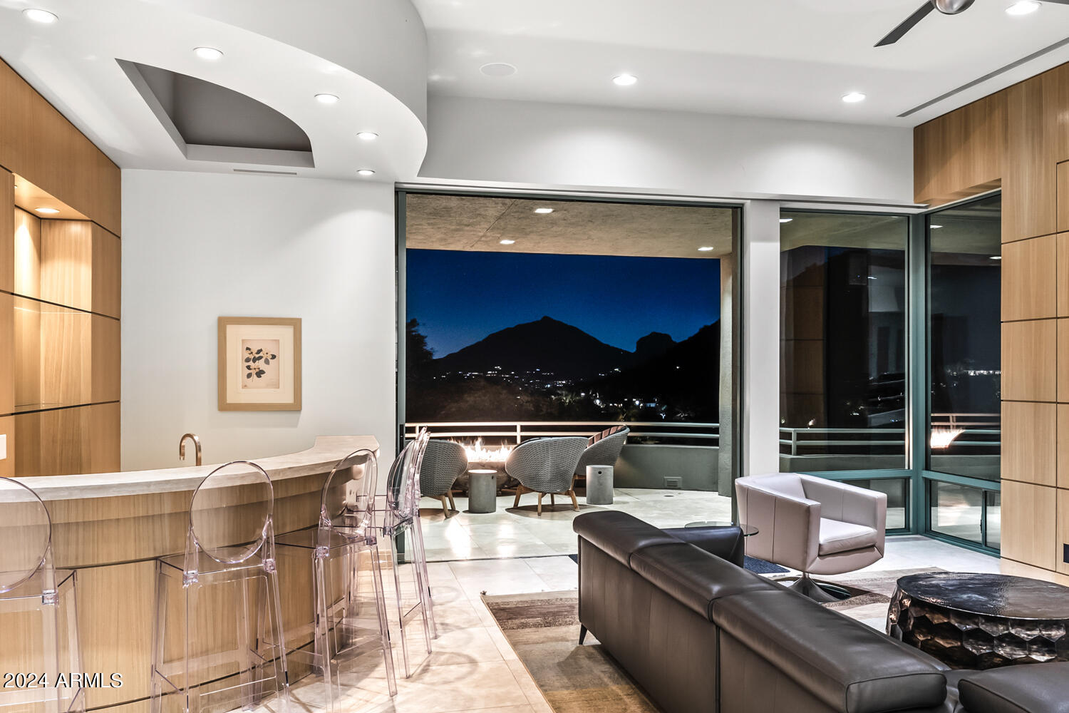 4612 E Foothill Drive