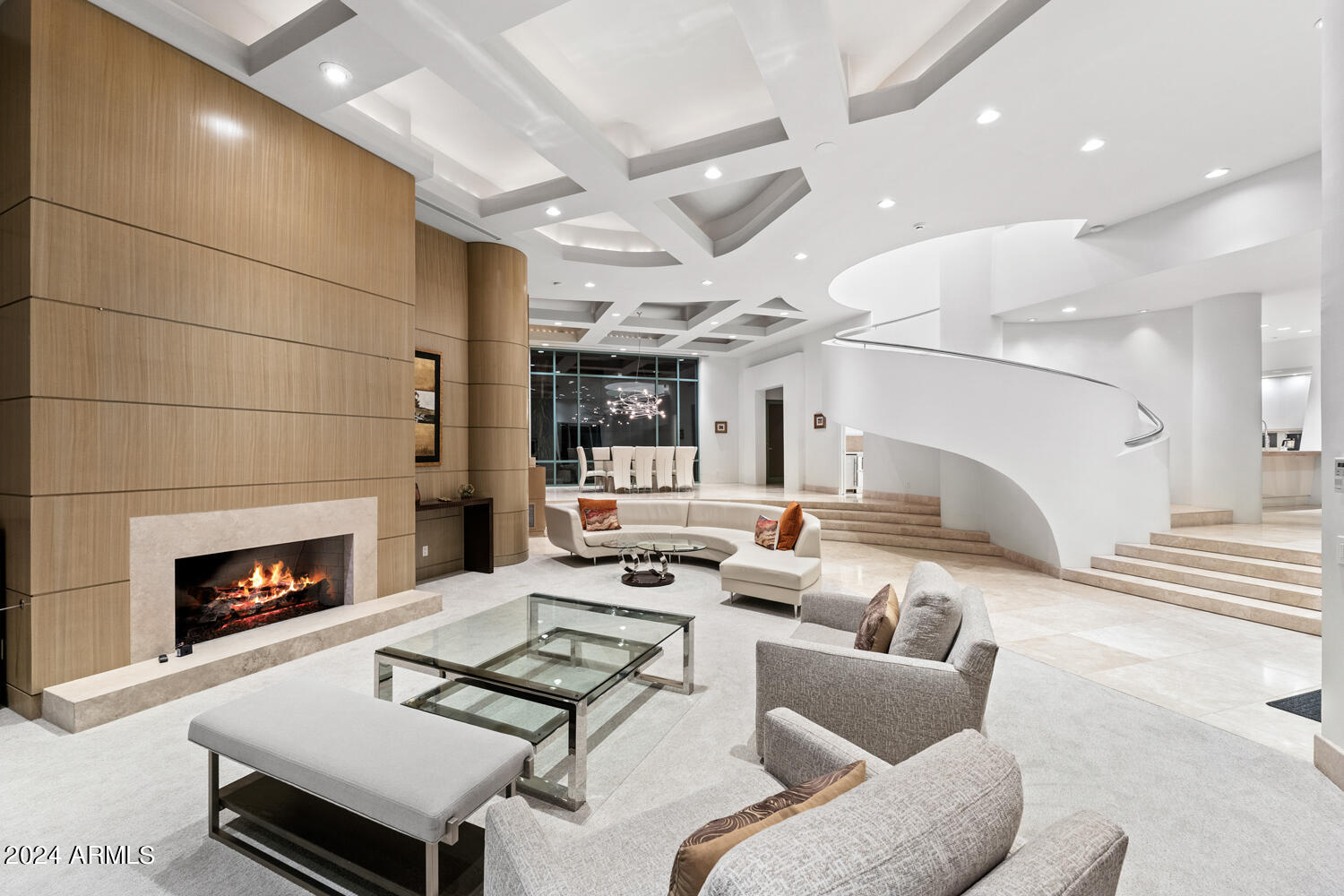 4612 E Foothill Drive