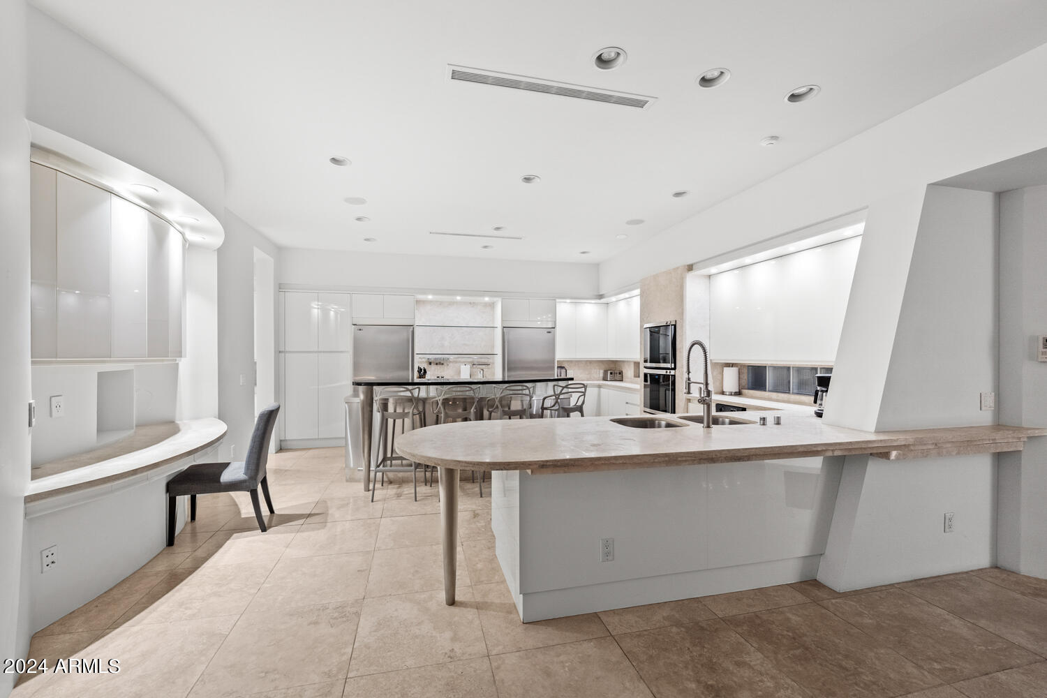 4612 E Foothill Drive