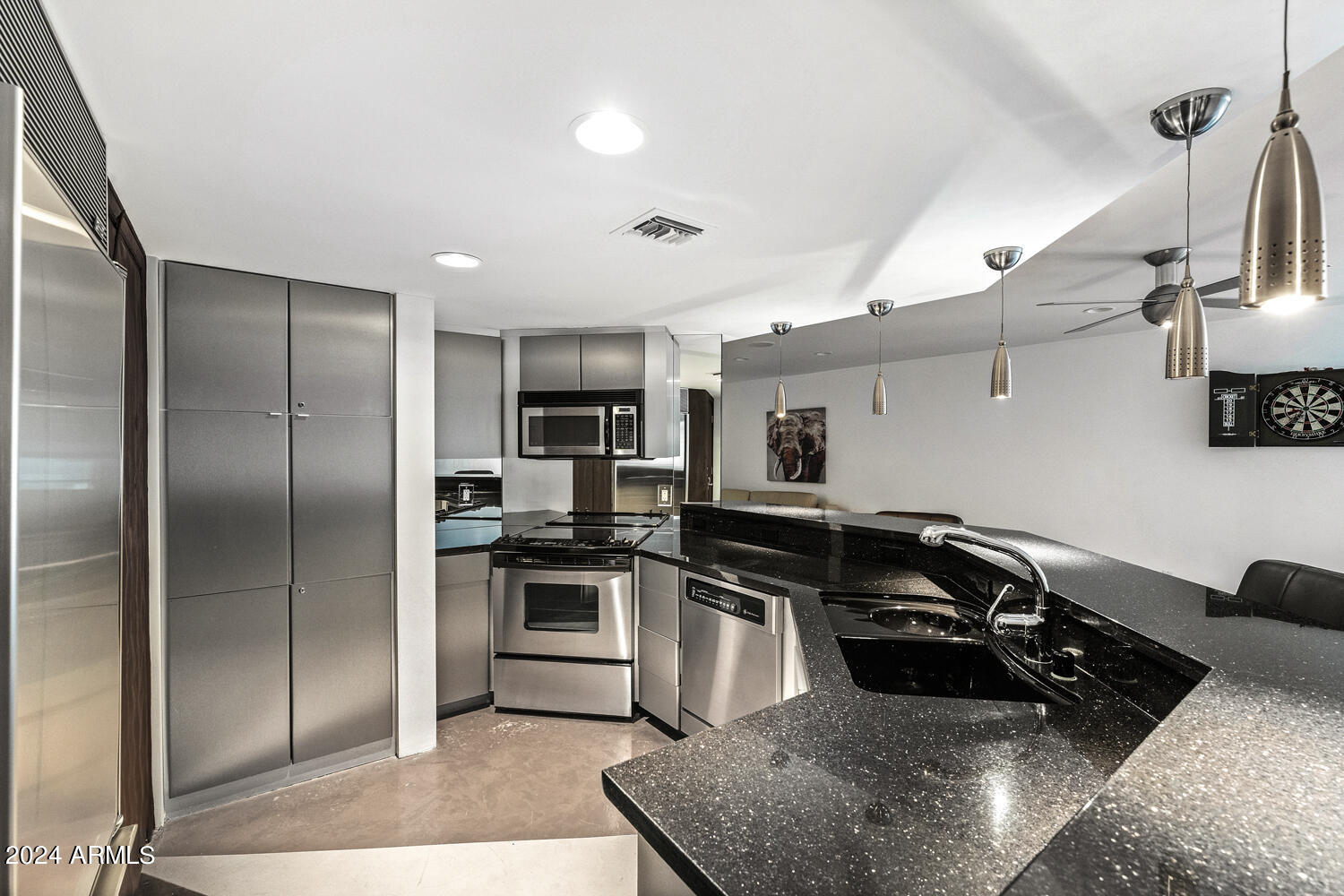 4612 E Foothill Drive