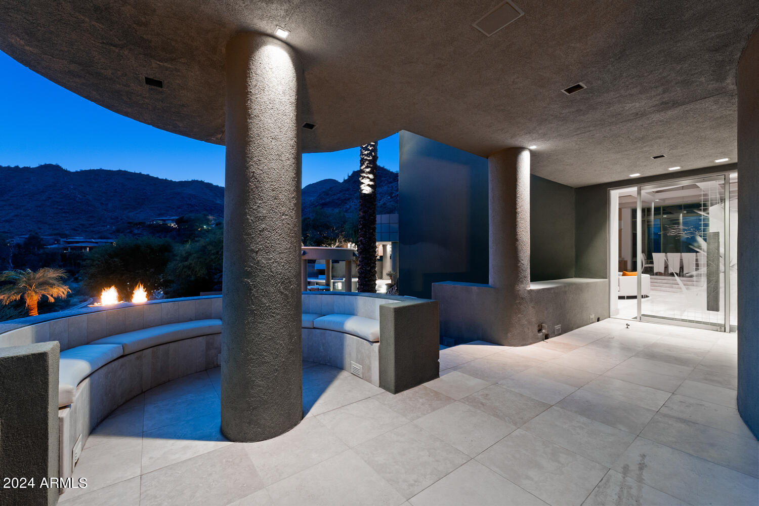 4612 E Foothill Drive