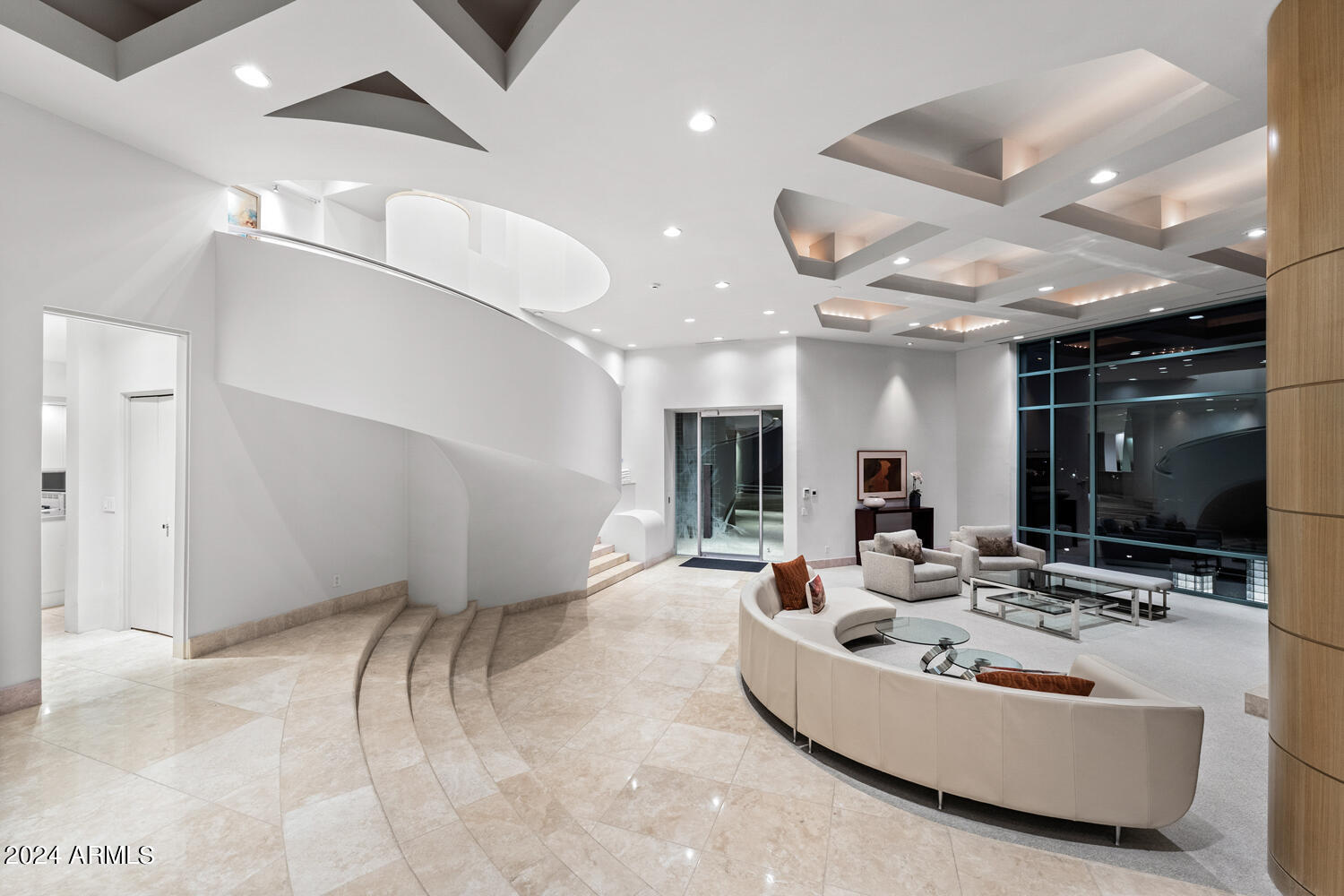 4612 E Foothill Drive