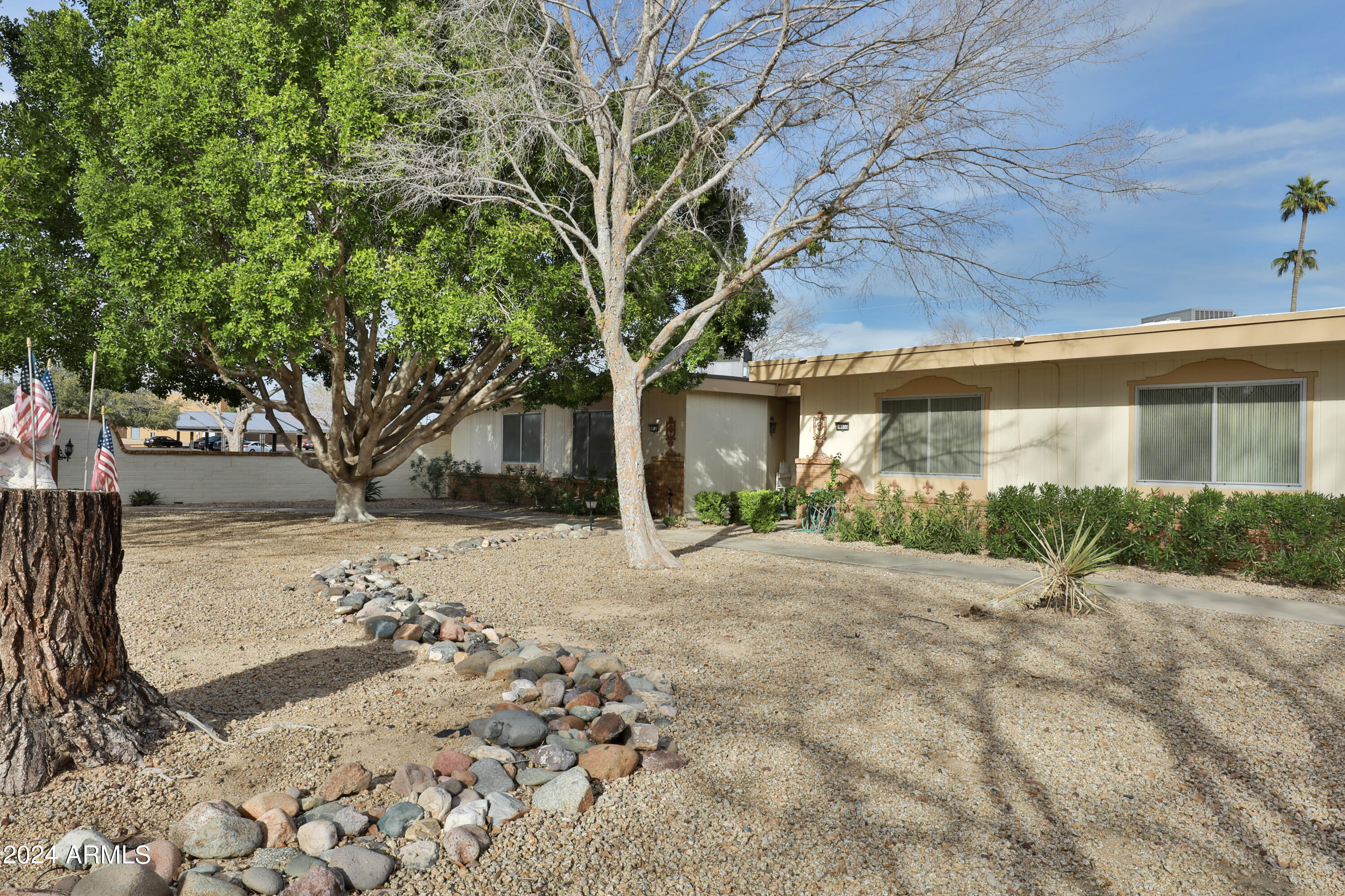 9933 W HUTTON Drive