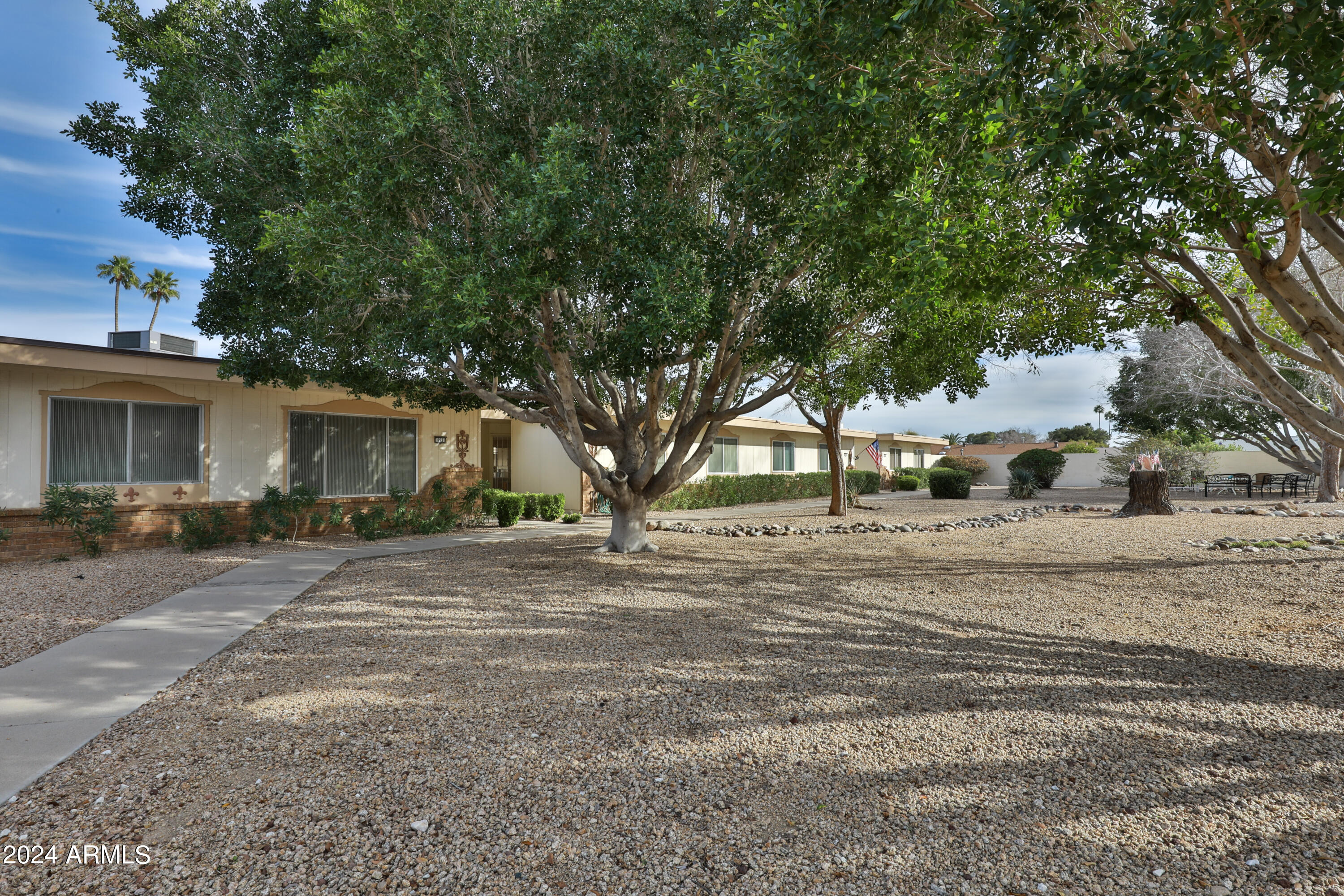 9933 W HUTTON Drive