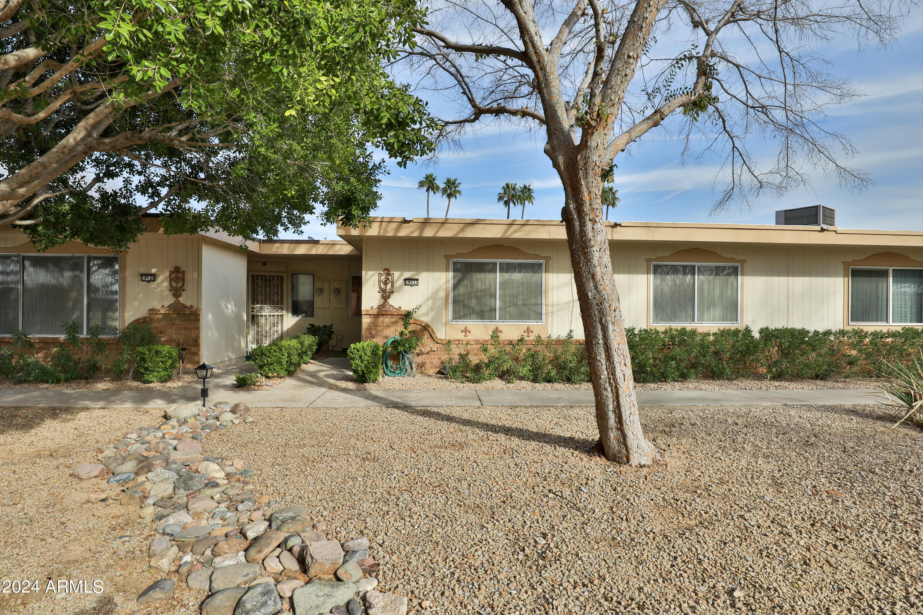9933 W HUTTON Drive