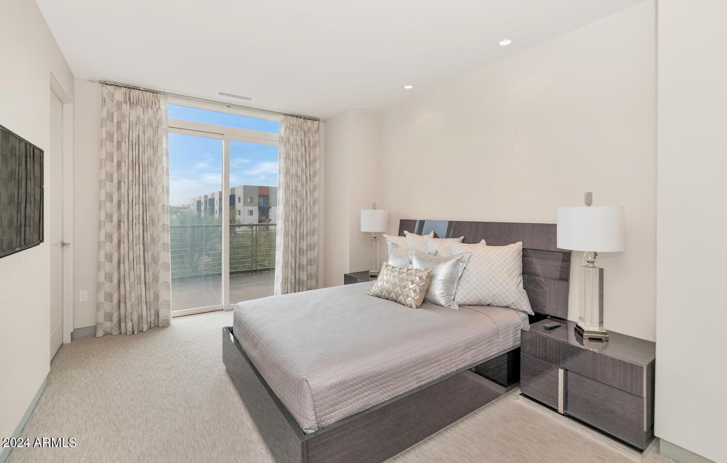 3801 N GOLDWATER Boulevard # 400