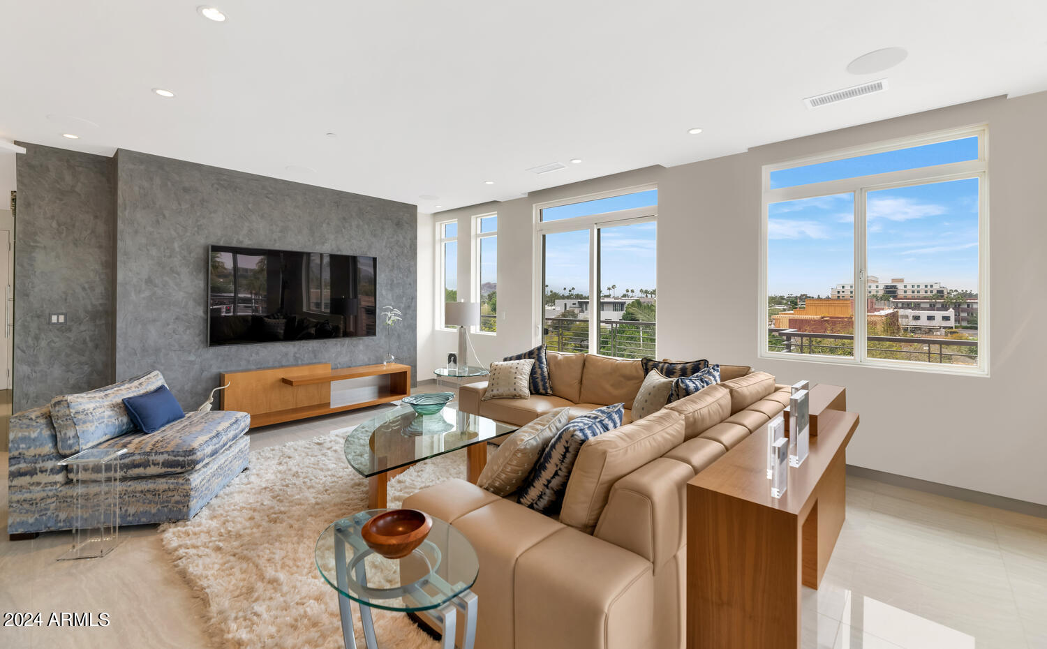 3801 N GOLDWATER Boulevard # 400