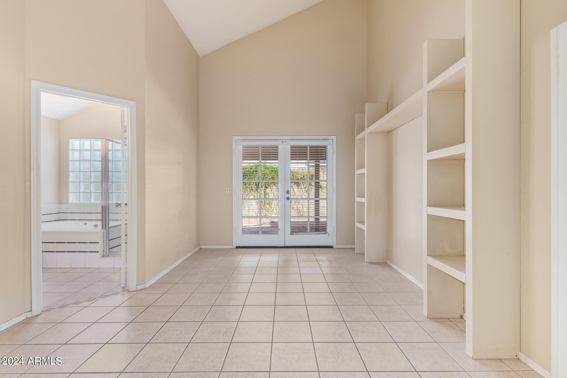 3228 E WILDWOOD Drive