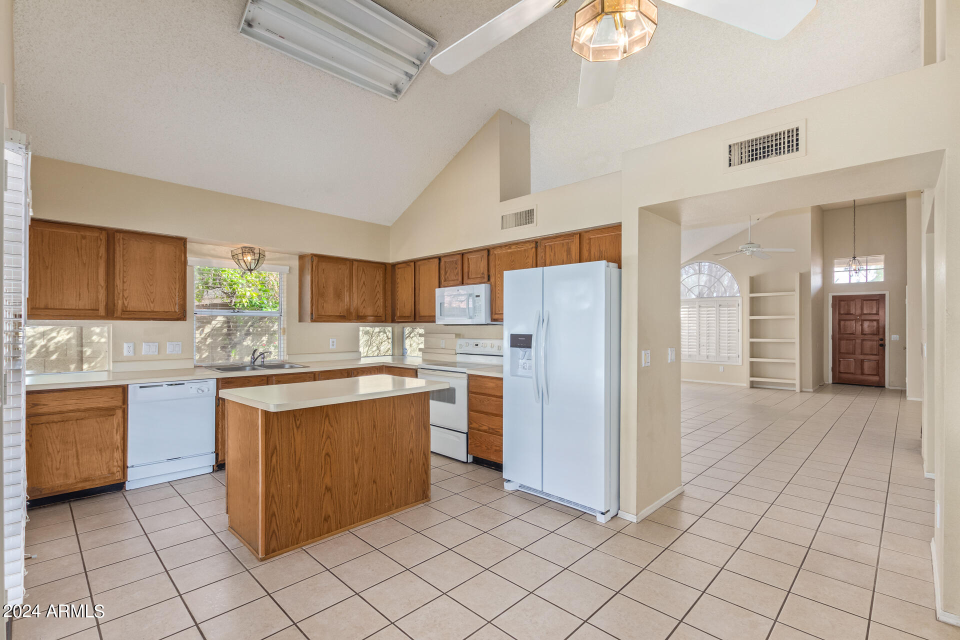 3228 E WILDWOOD Drive