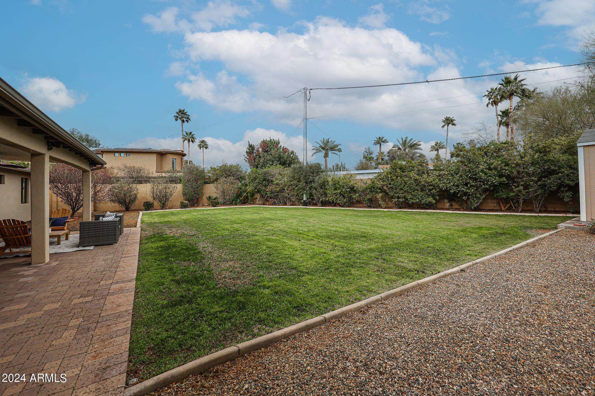 822 W Rancho Drive