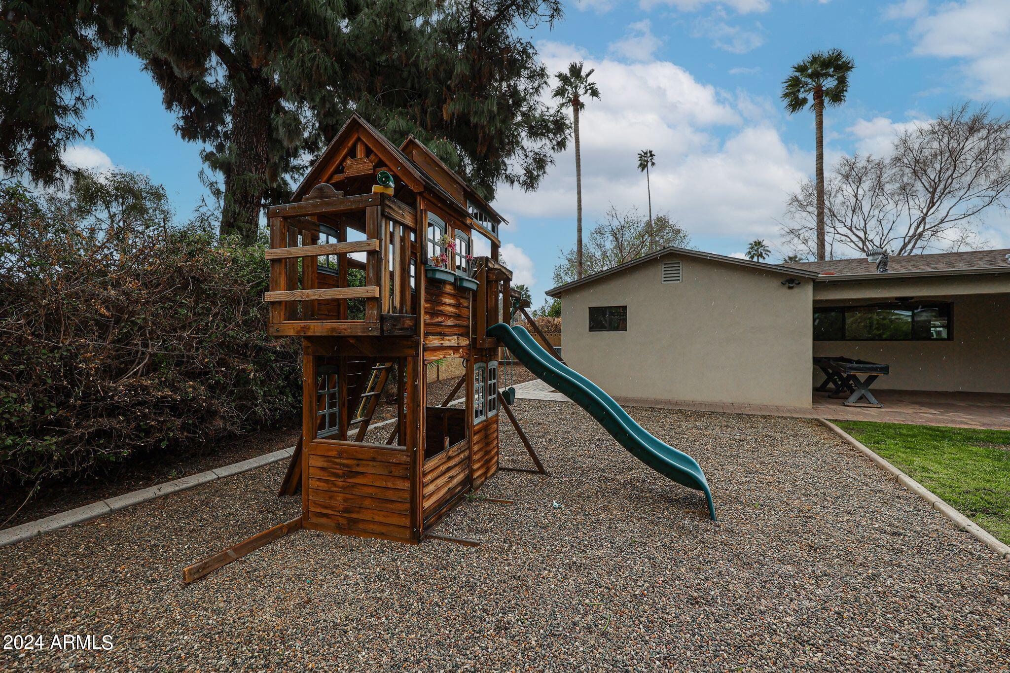 822 W Rancho Drive