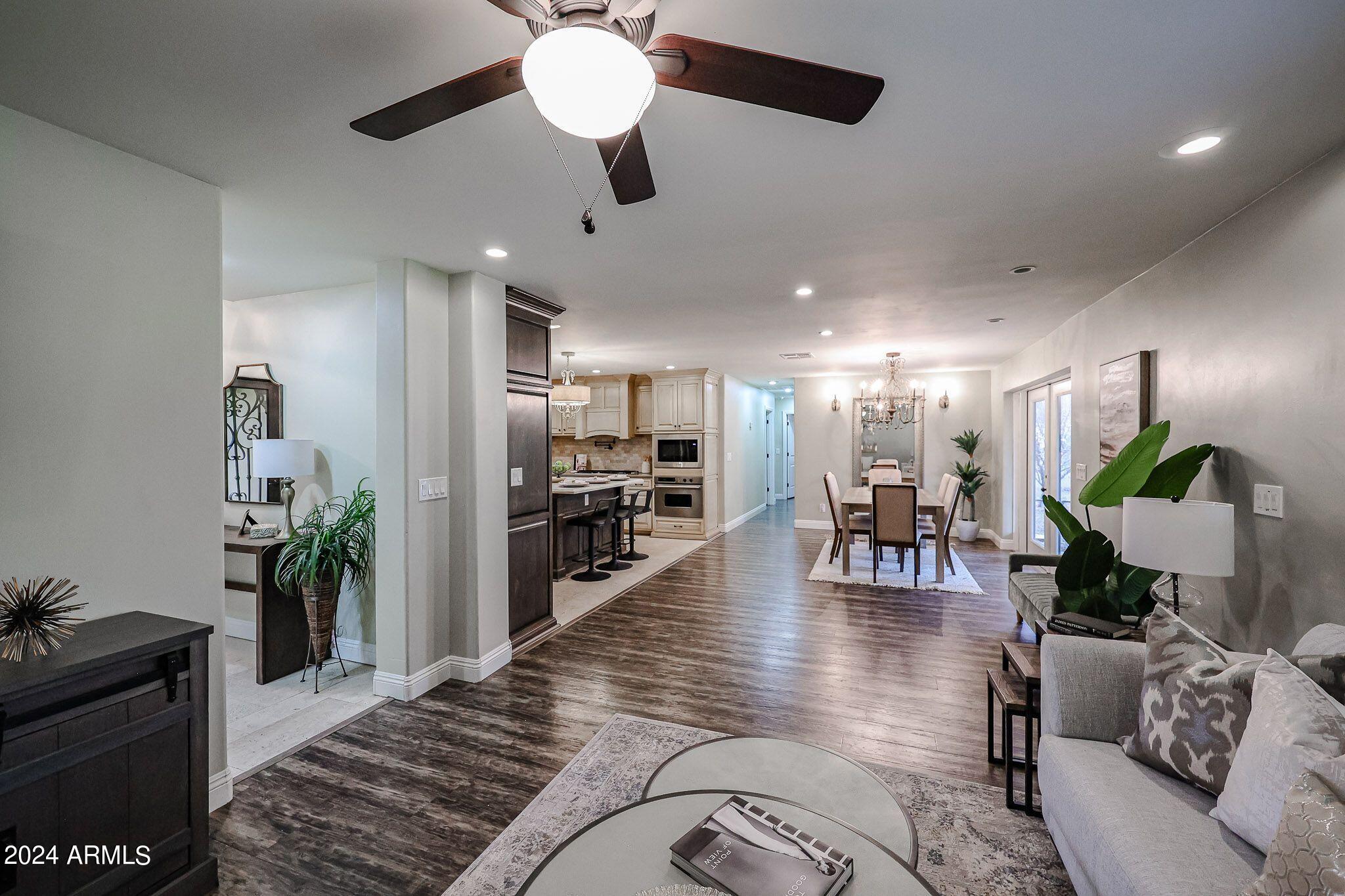822 W Rancho Drive