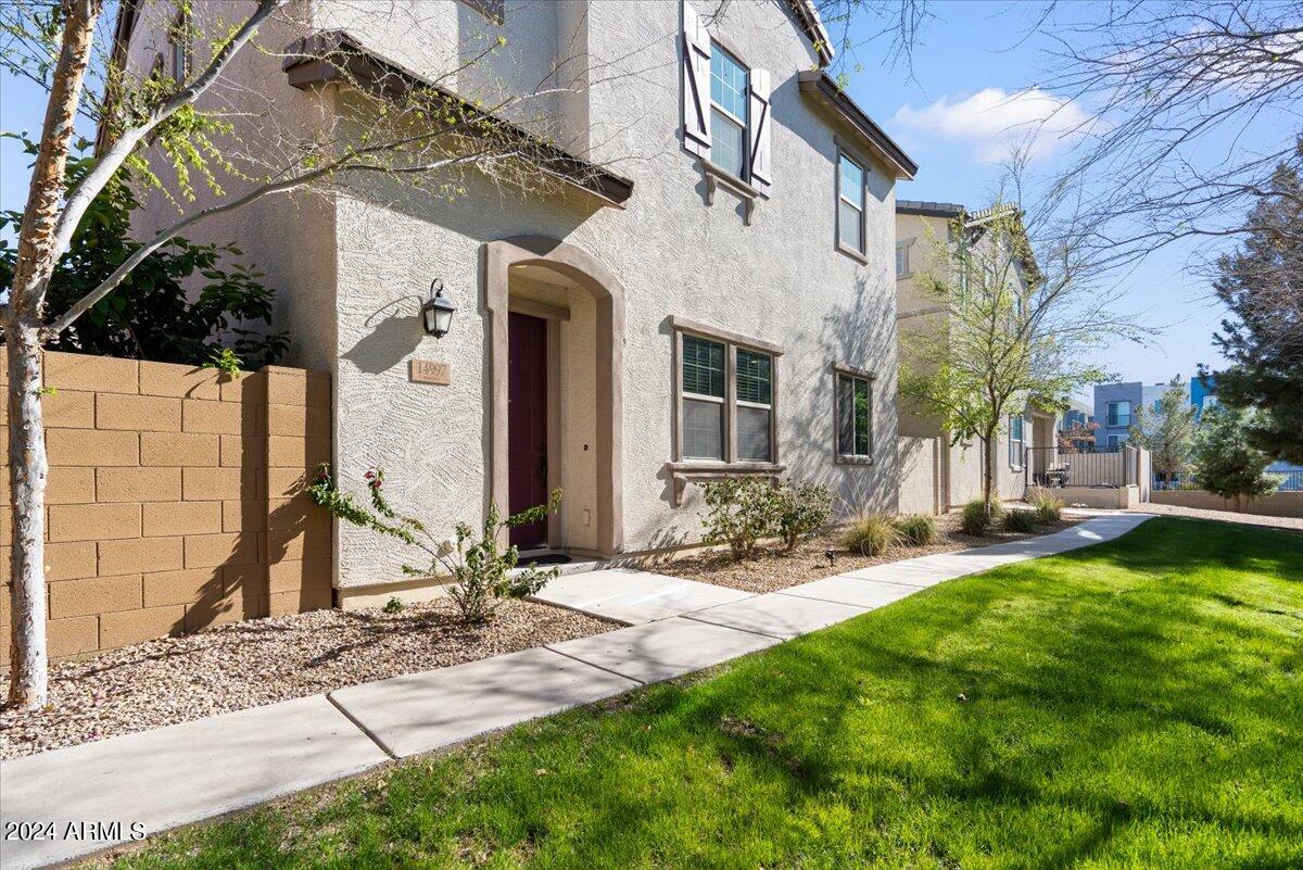 14997 W WILSHIRE Drive