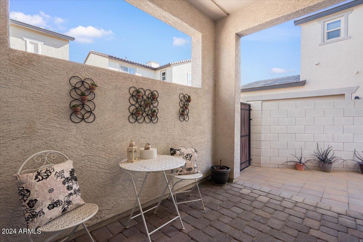 14997 W WILSHIRE Drive