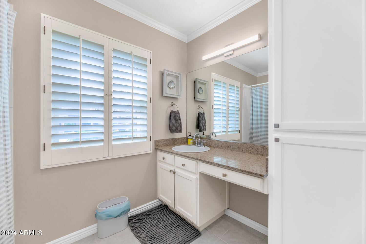 4634 E CALLE TUBERIA --