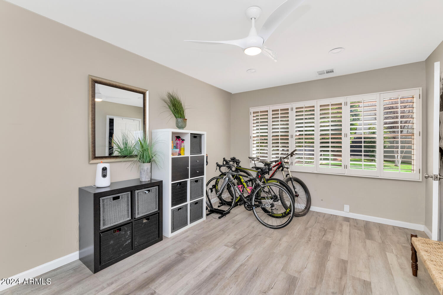 4634 E CALLE TUBERIA --