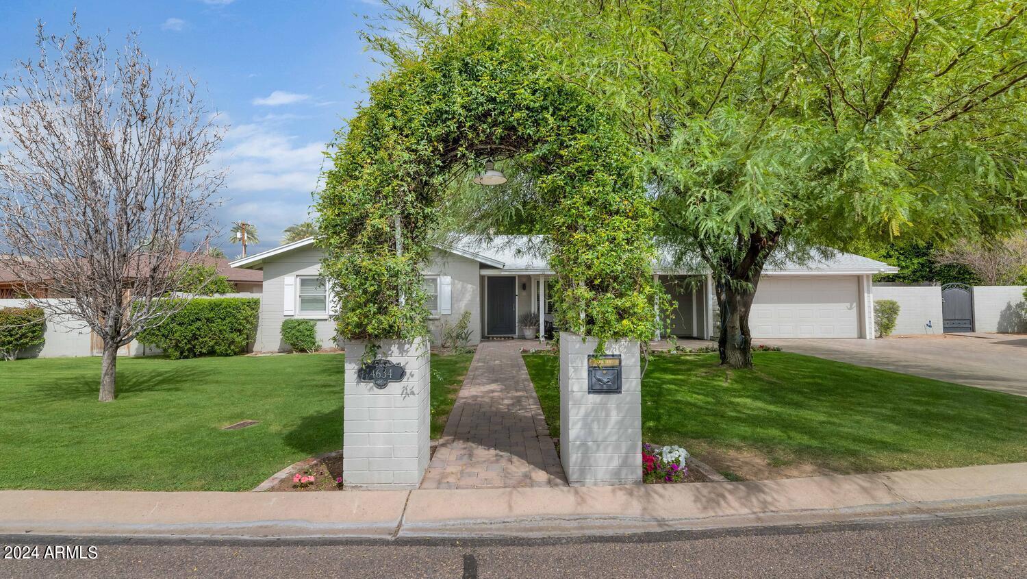 4634 E CALLE TUBERIA --