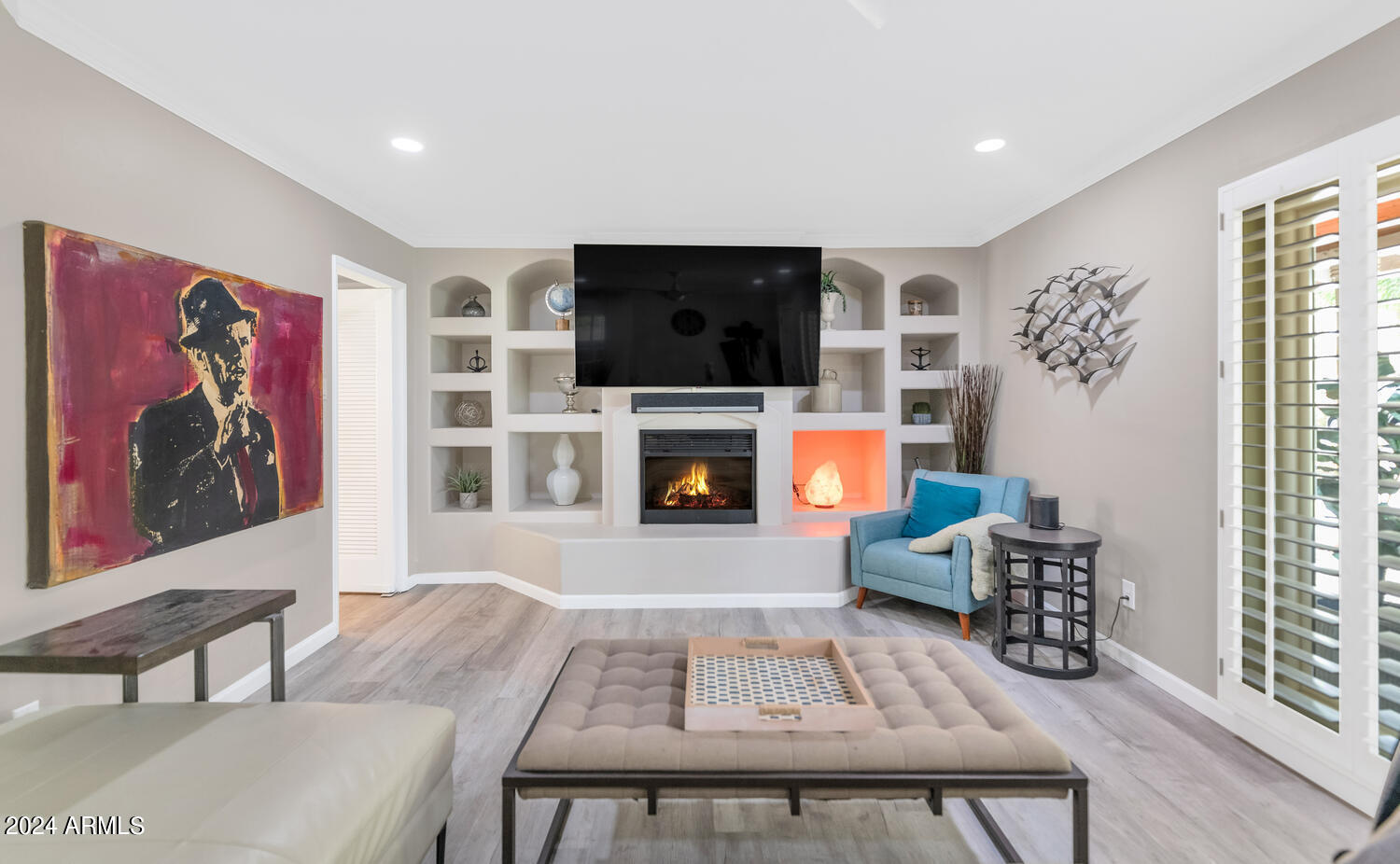 4634 E CALLE TUBERIA --