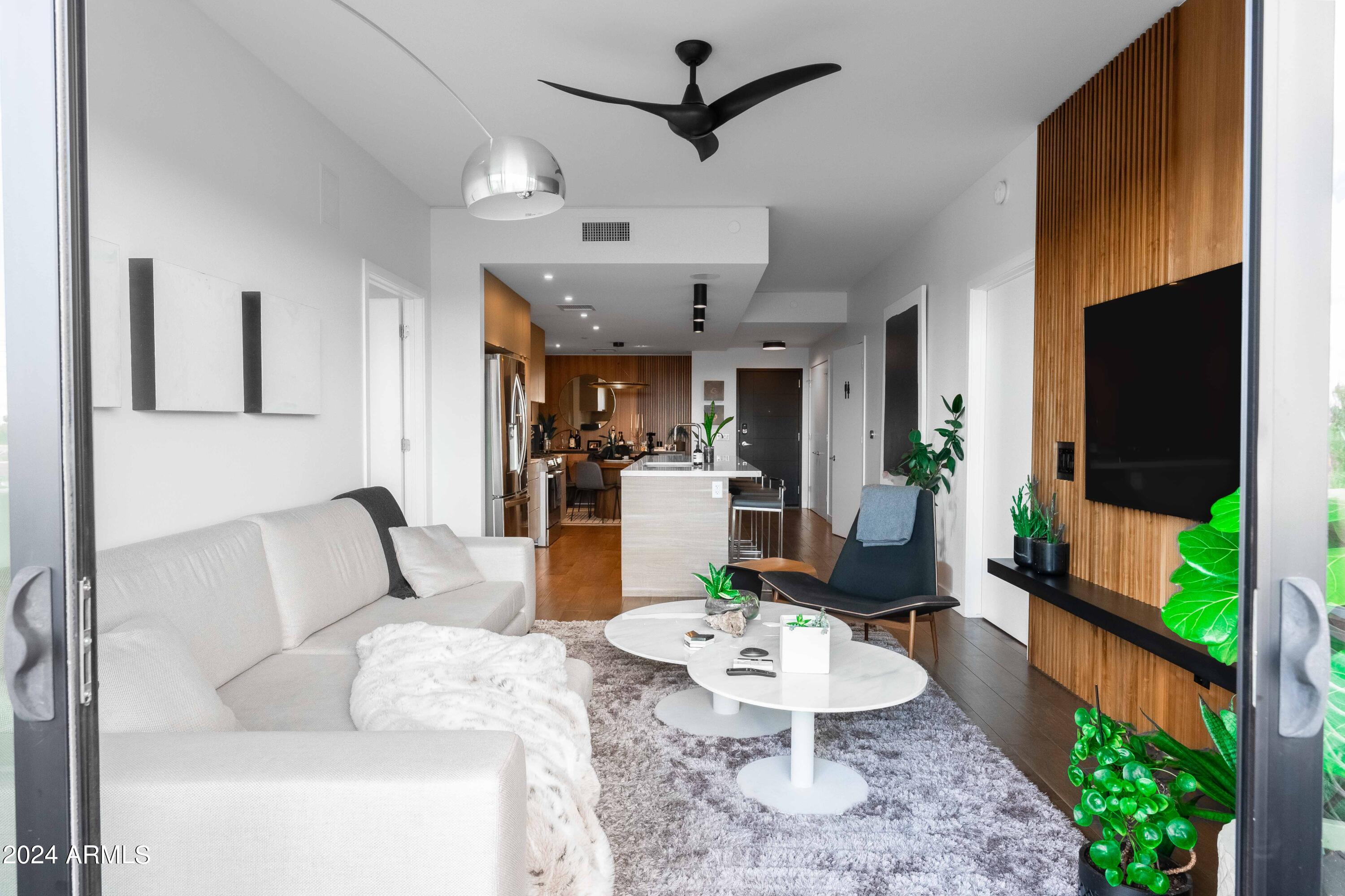 2300 E CAMPBELL Avenue # 401