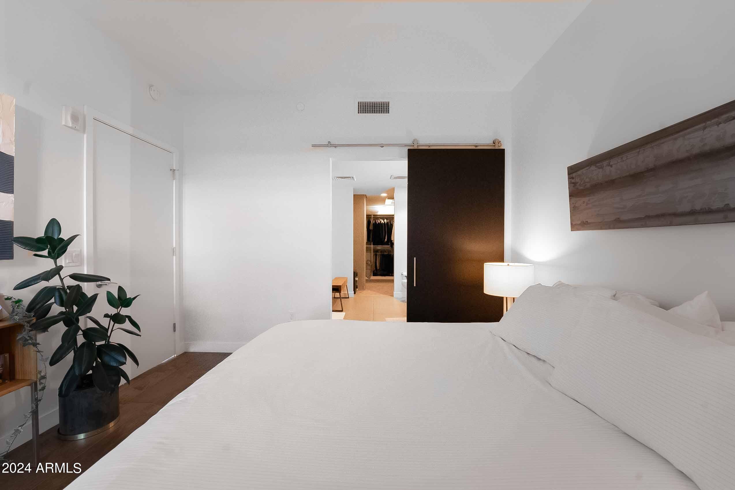 2300 E CAMPBELL Avenue # 401