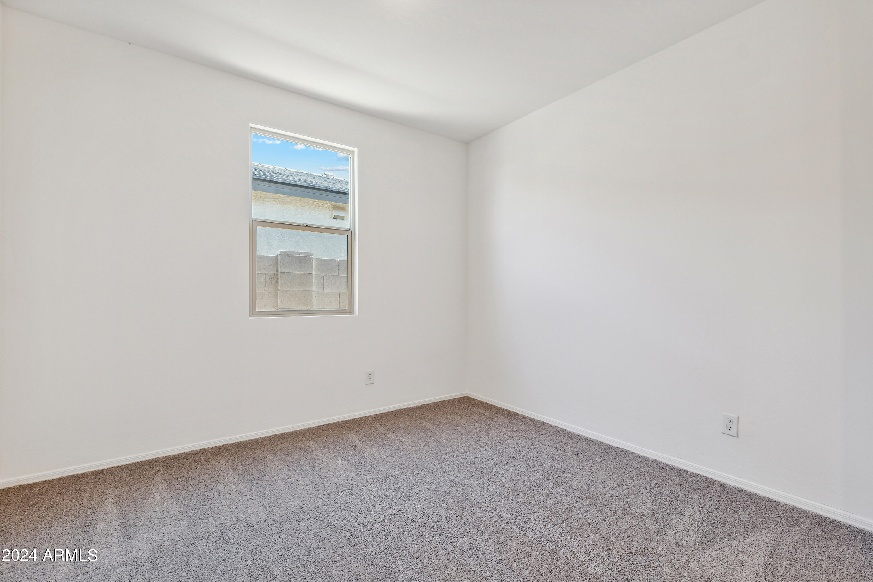 47563 W KENNER Drive