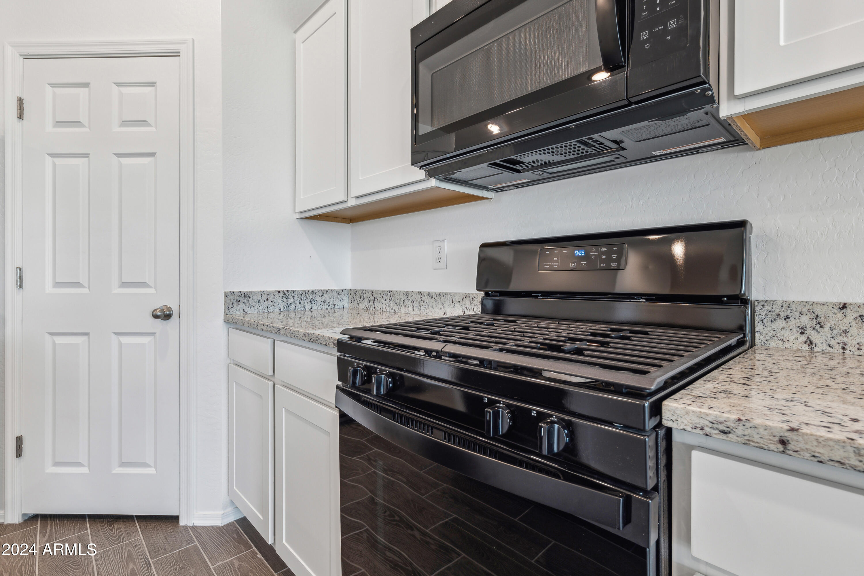 47563 W KENNER Drive