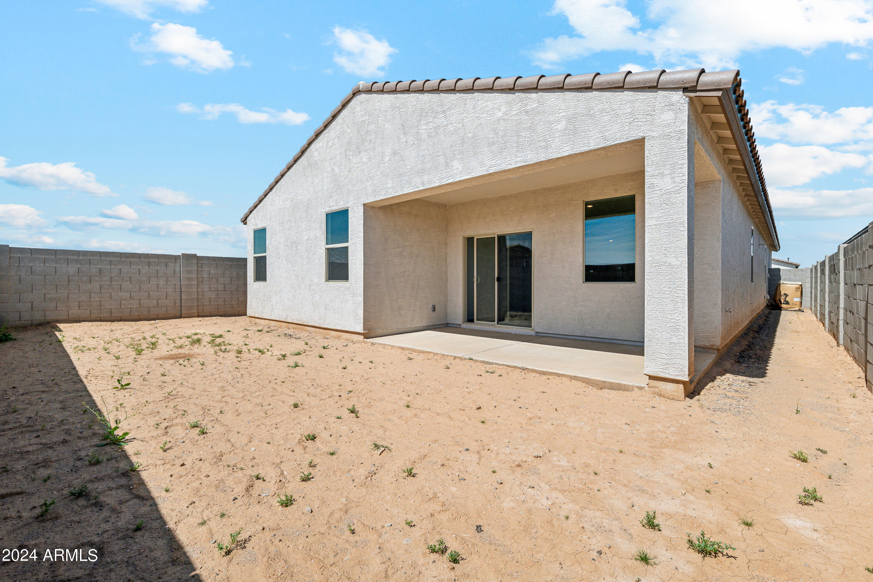 47563 W KENNER Drive