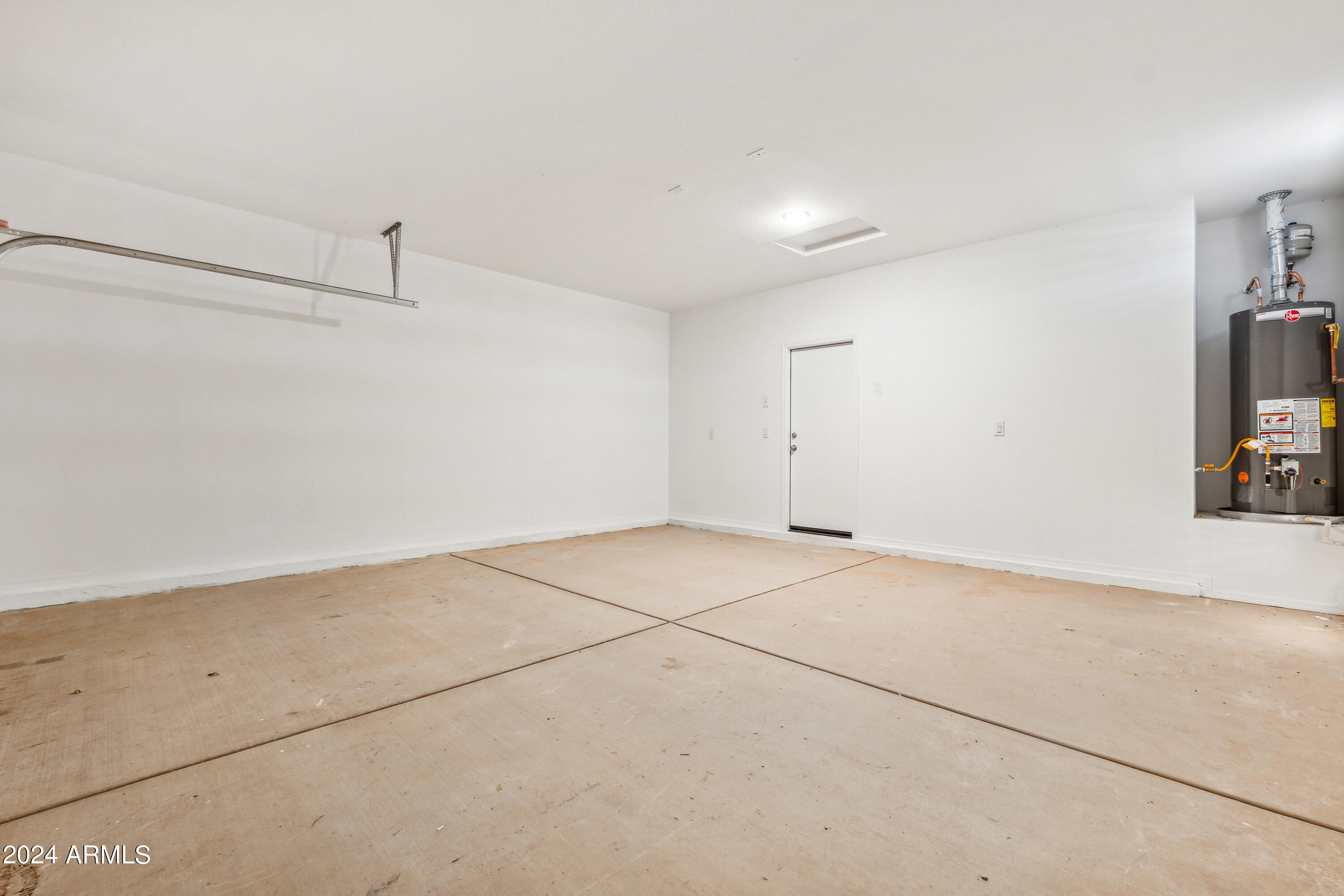 47563 W KENNER Drive